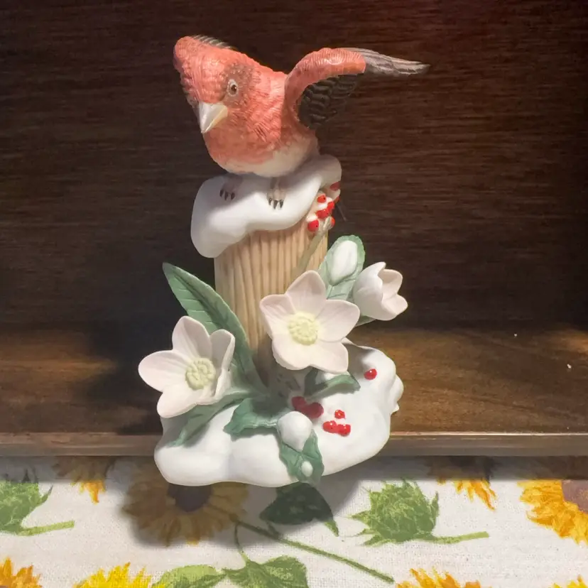 322. Lenox 2011 Christmas Purple Finch Figurine Limited Ed