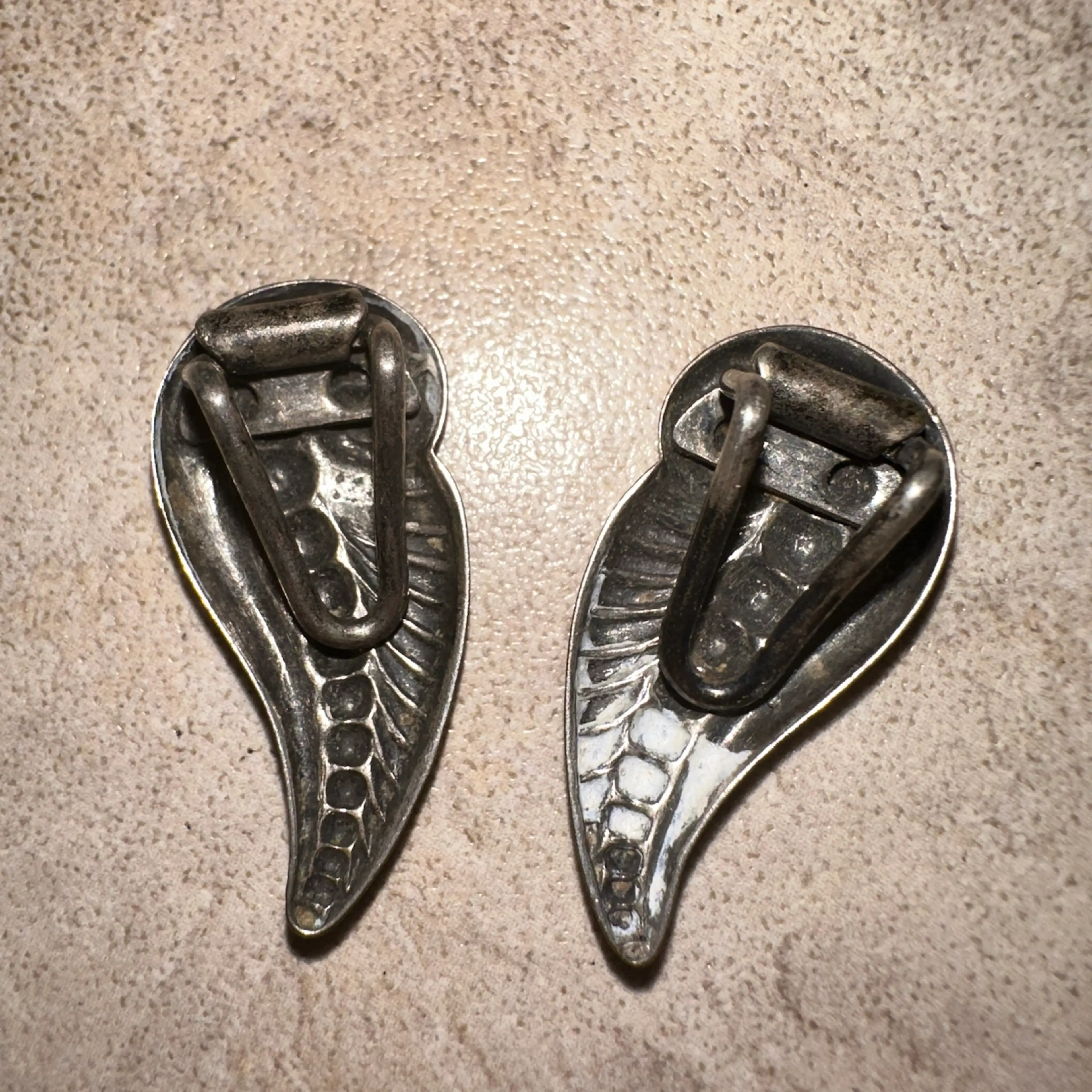 Image 2 of 2