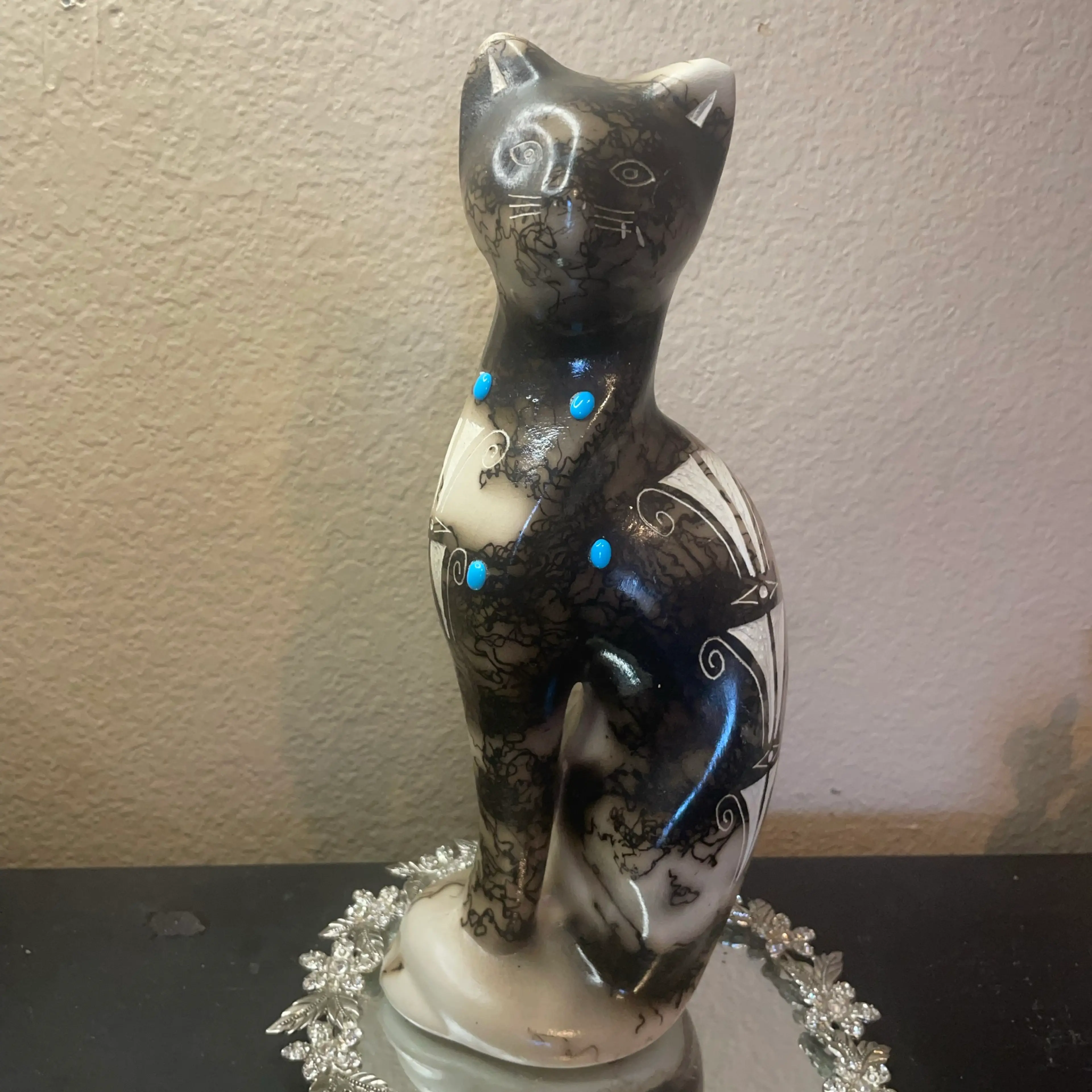 Image 1 of 6