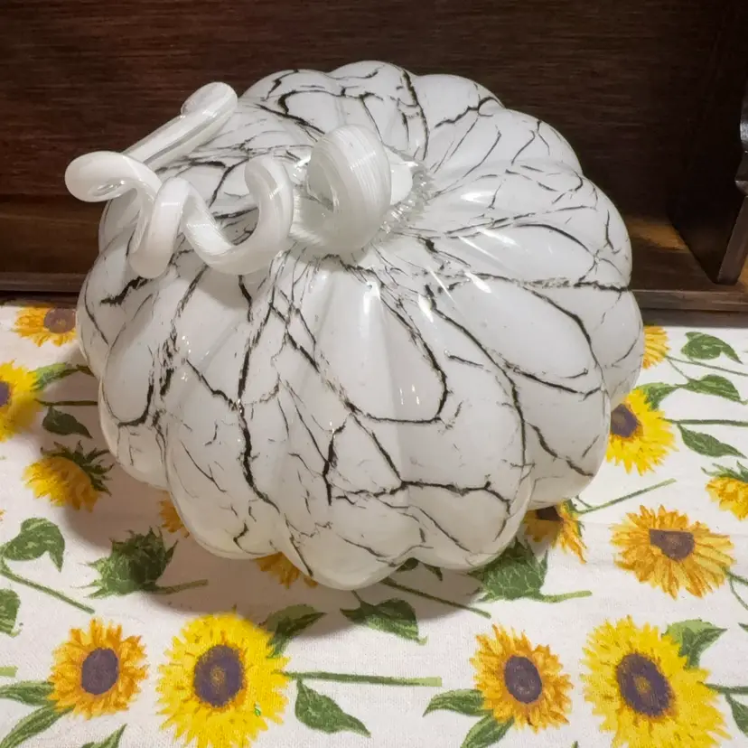 302. Glass Pumpkin.
