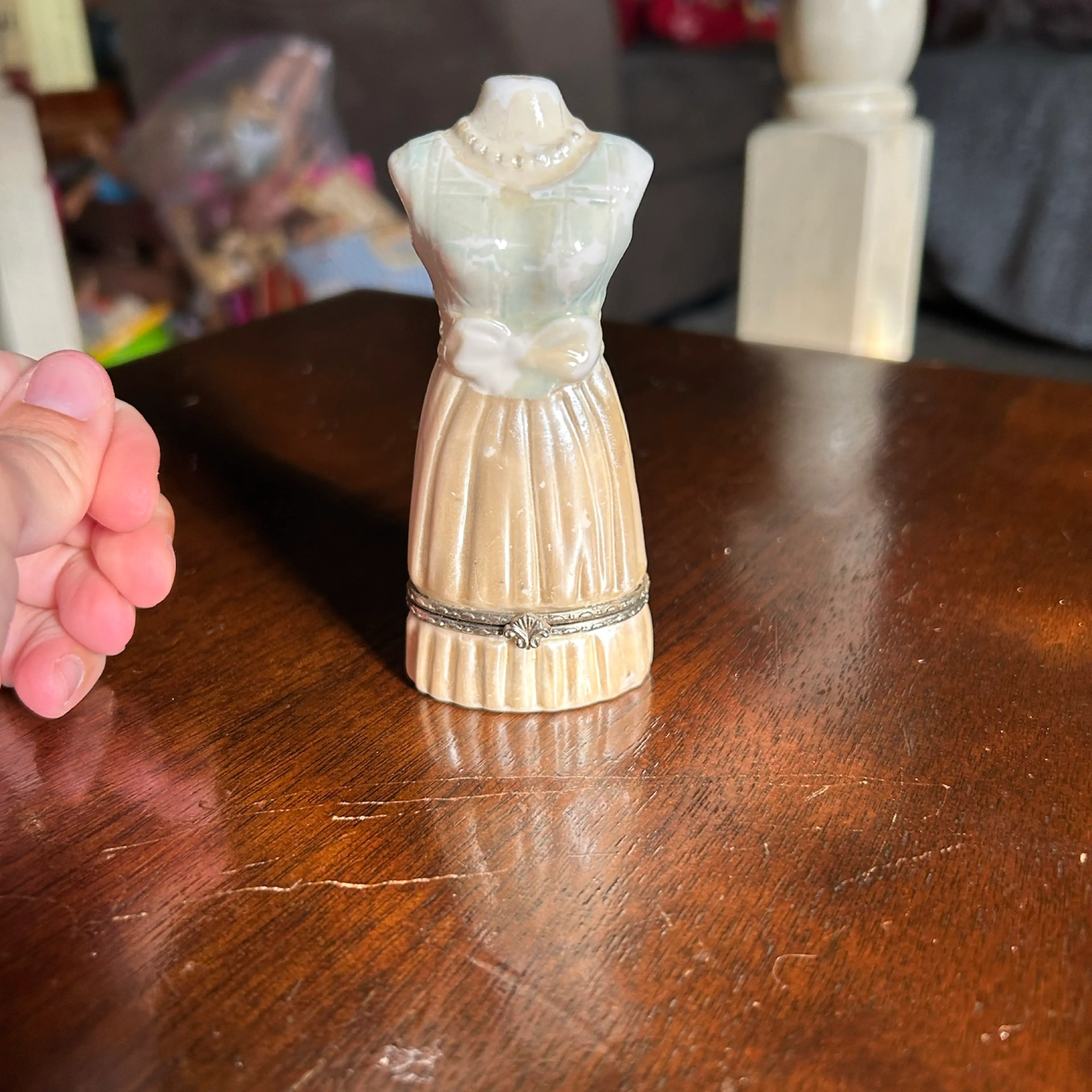 Image 1 of 3