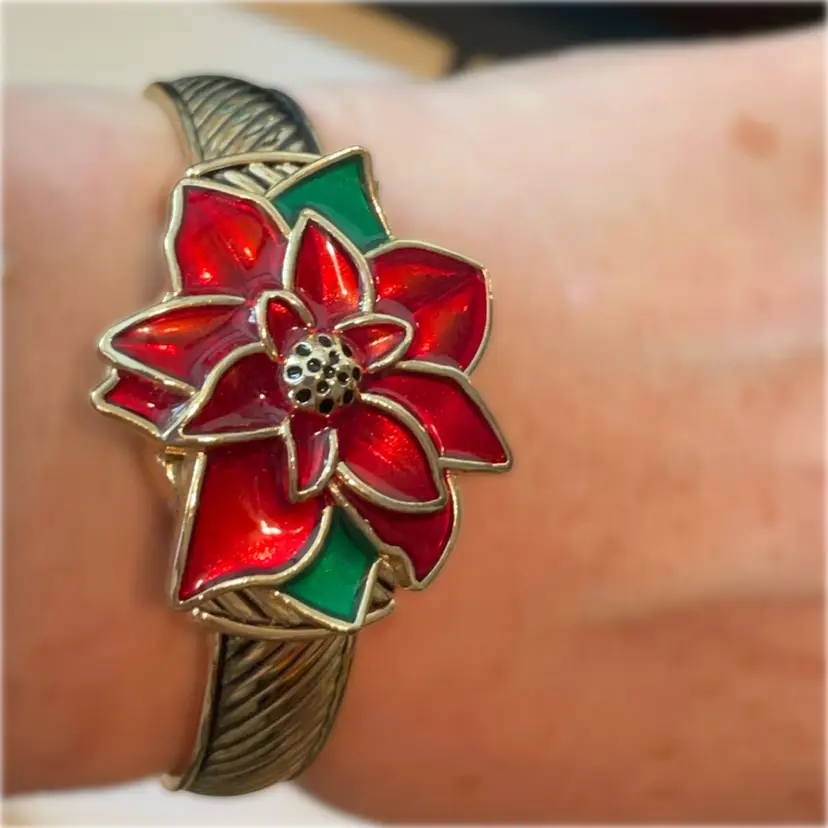 32 Poinsettia Hidden Watch Bracelet
