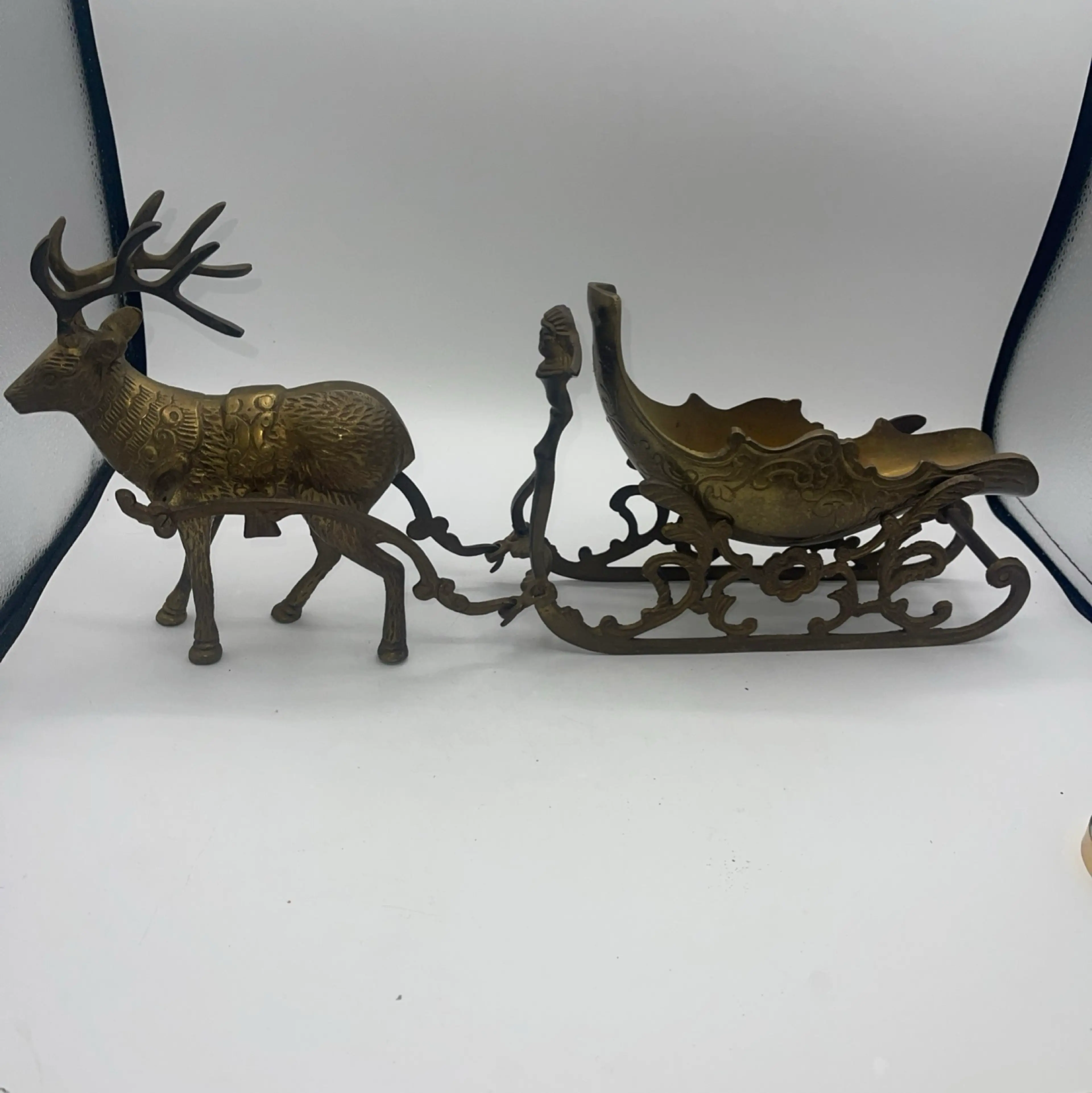 Image 2 of 12