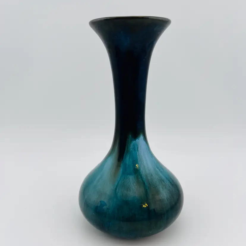 Vintage Blue Mountain Pottery Vase 5.5”