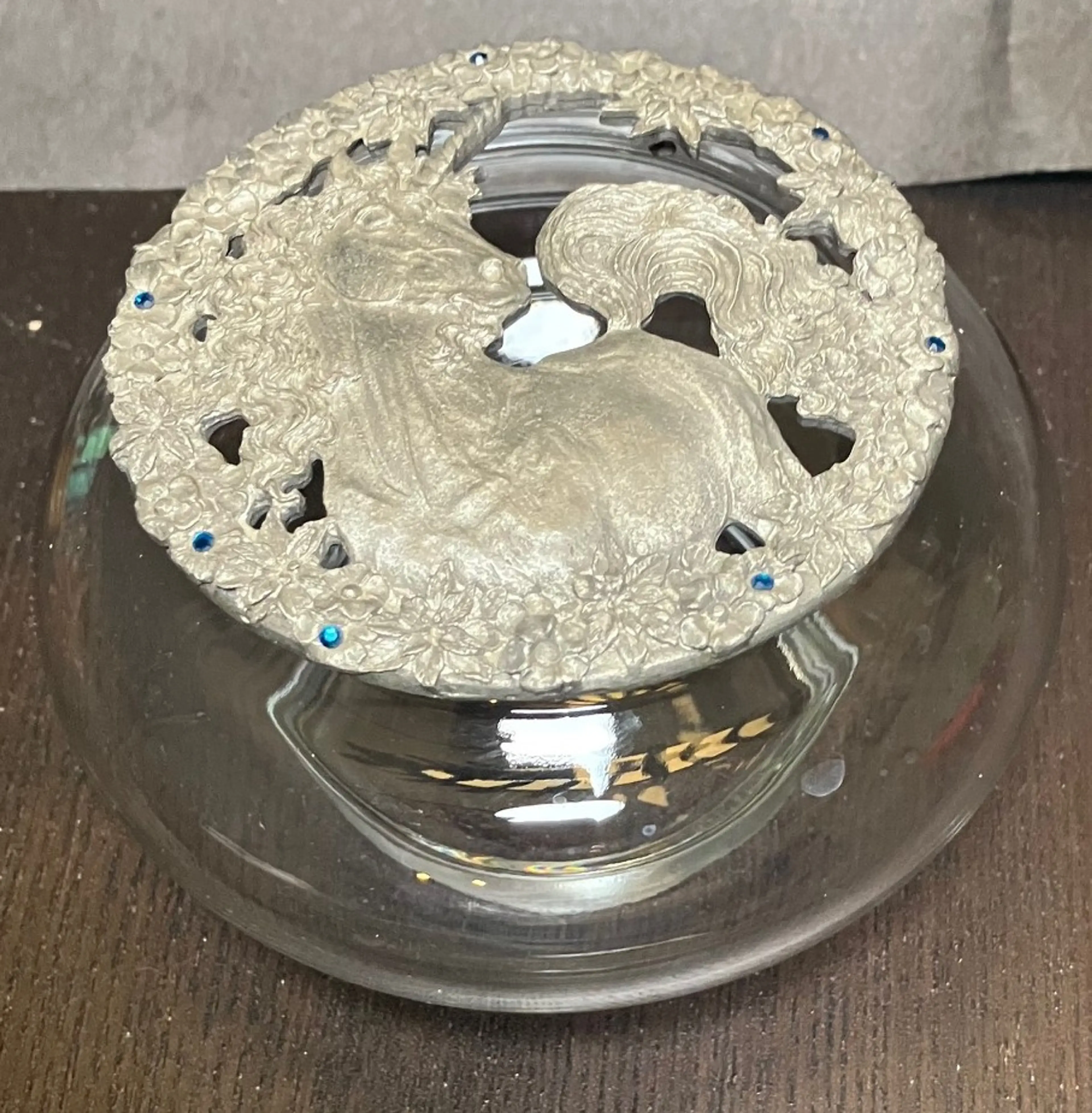 Image 2 of 9