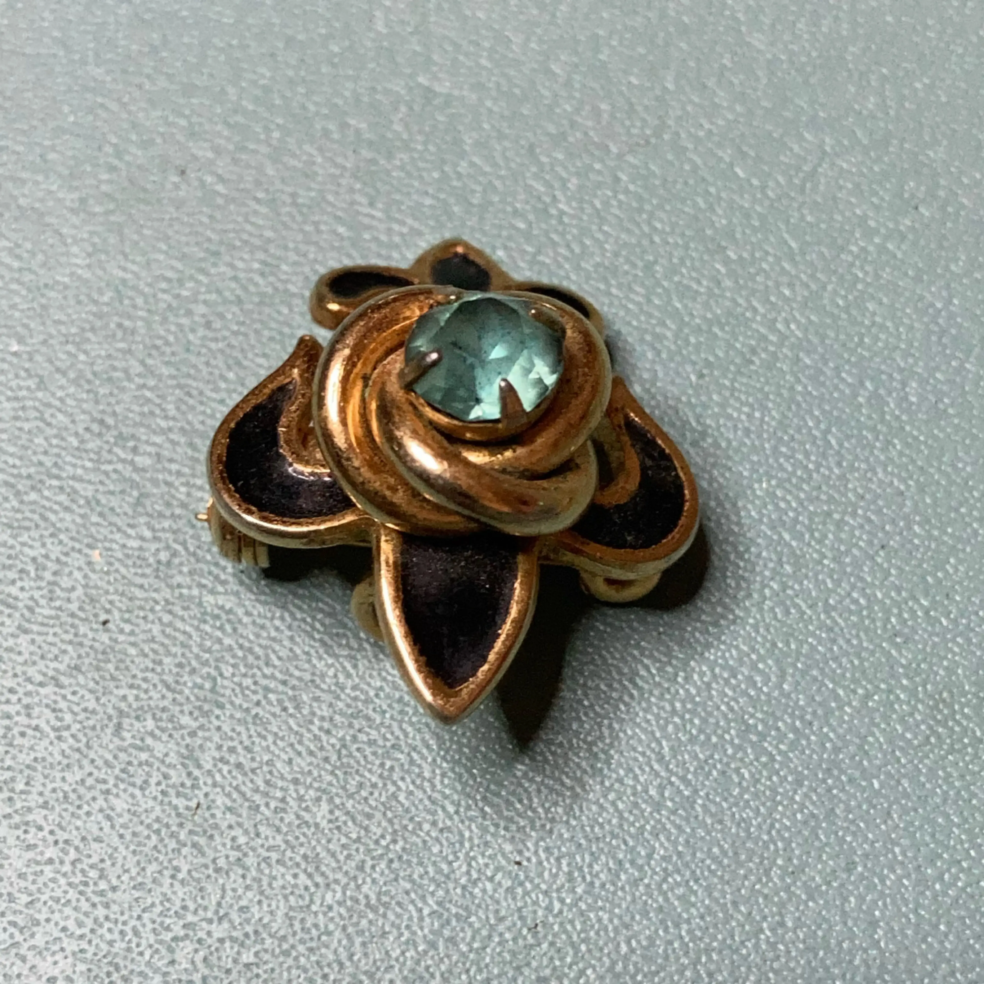 Image 3 of 6