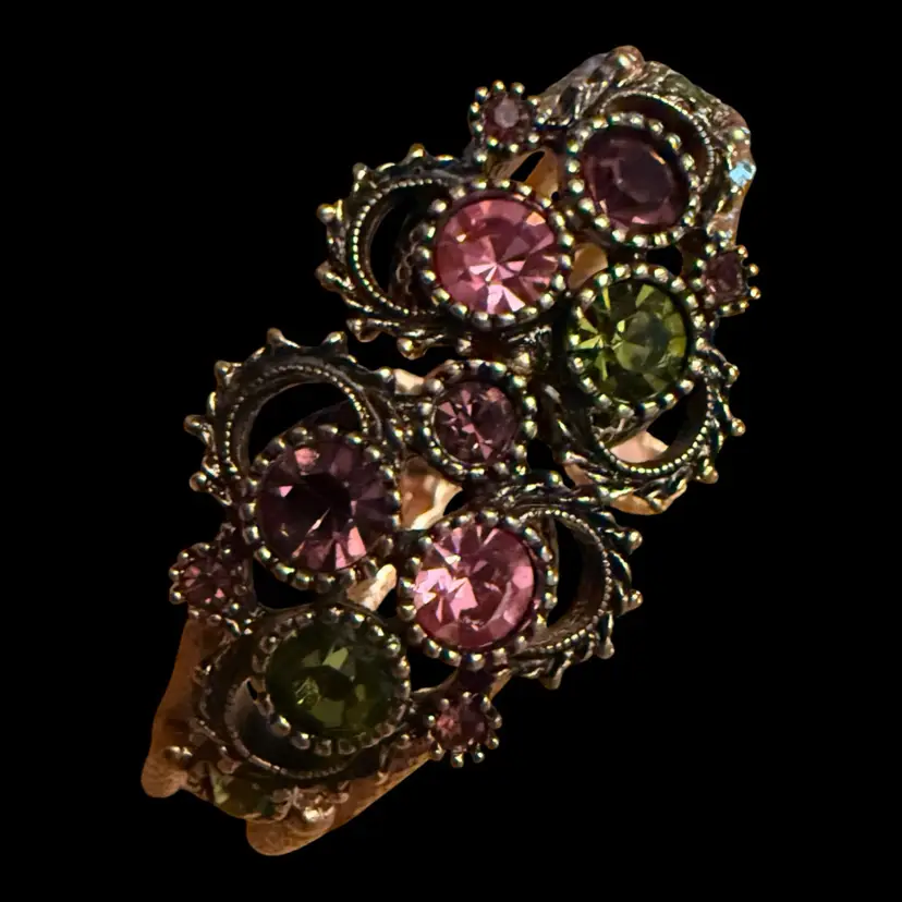 Sarah Coventry Rhinestone Clamper Bracelet 2.3” Openning