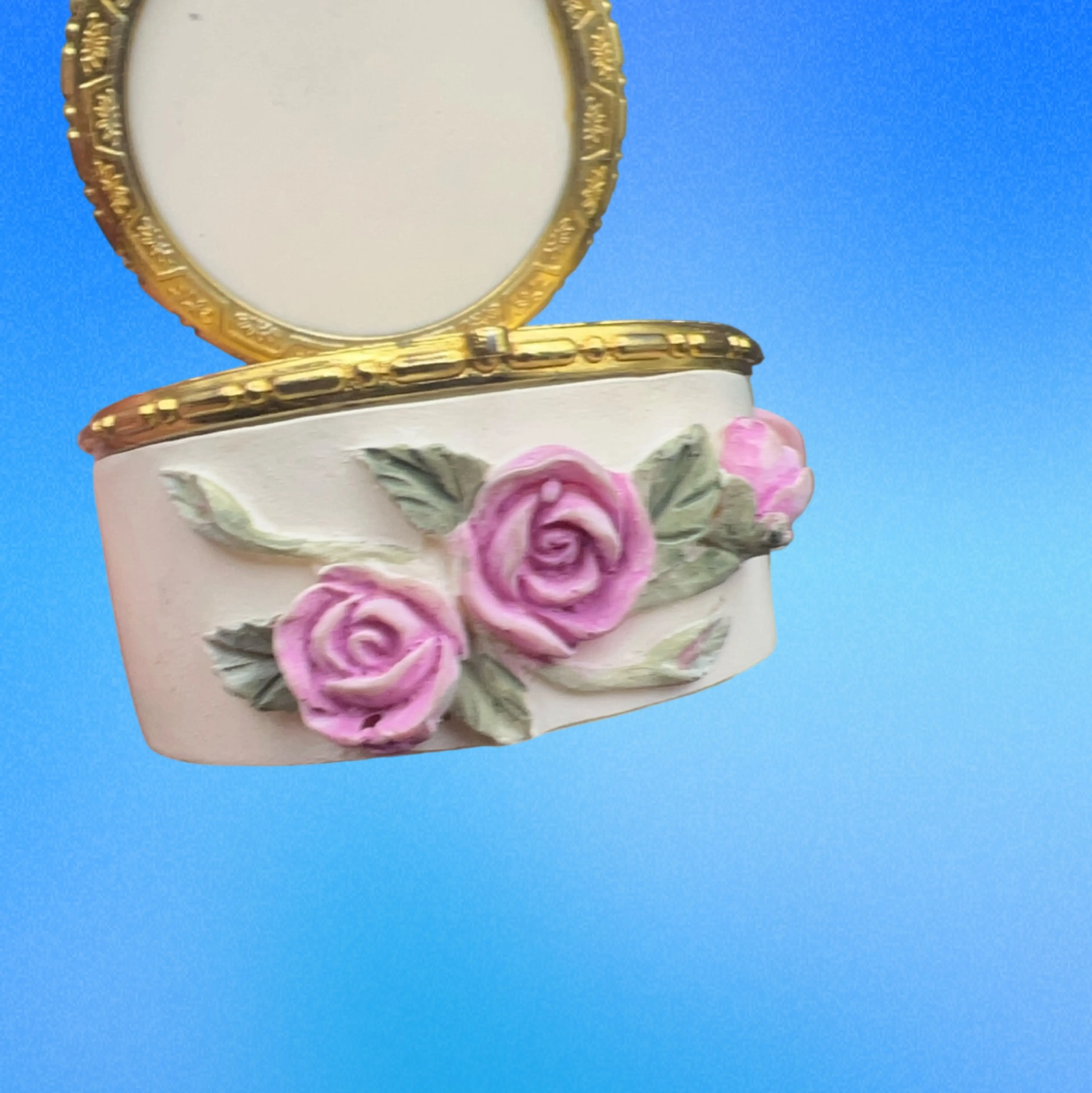Image 4 of 6