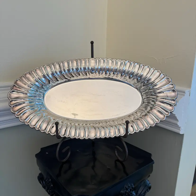 Vintage Crescent Silver Plate Oval Serving Platter – Fluted Border, 12½”