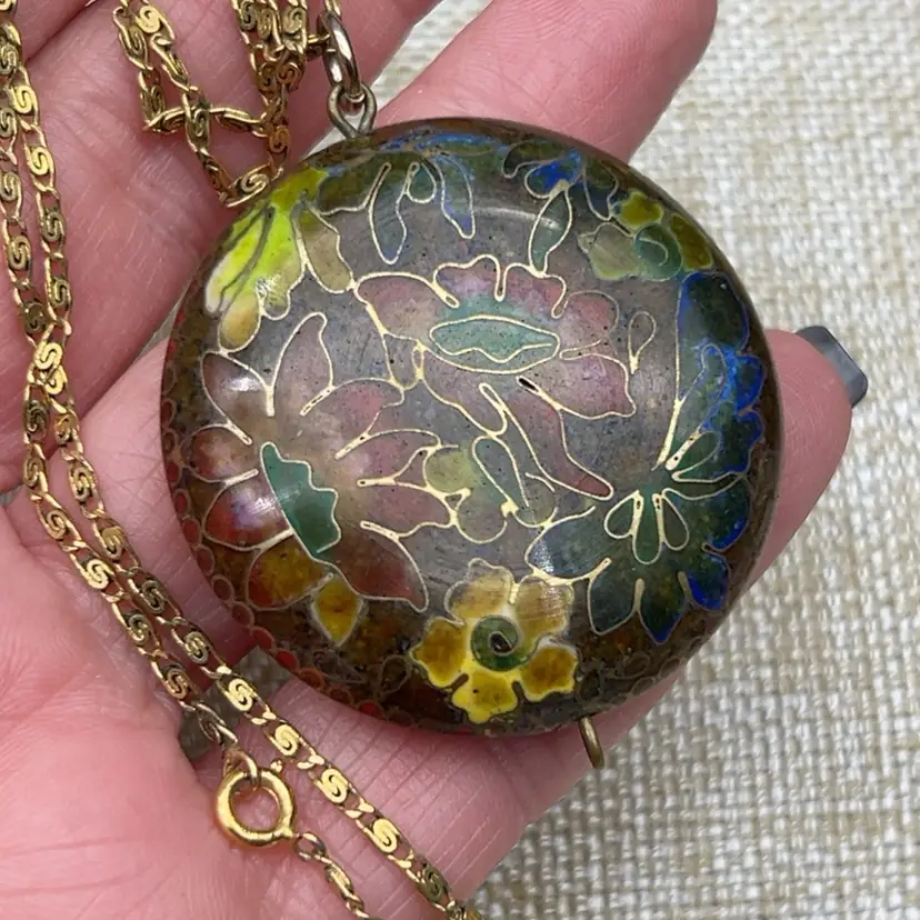 #01 Vintage Cloisonné Floral Puffy Pendant Necklace Double Sided Gold Tone 20 Inch