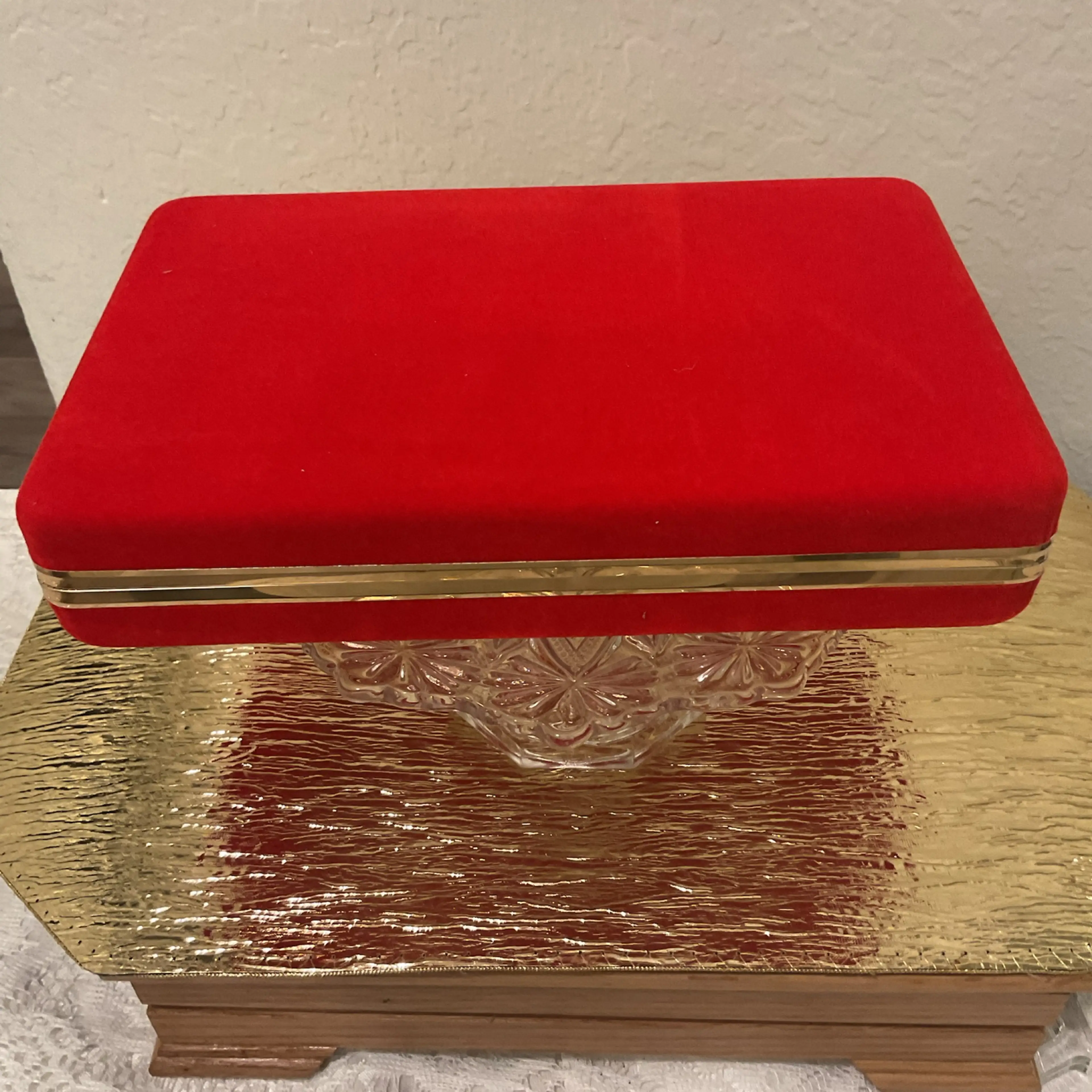 Image 2 of 2