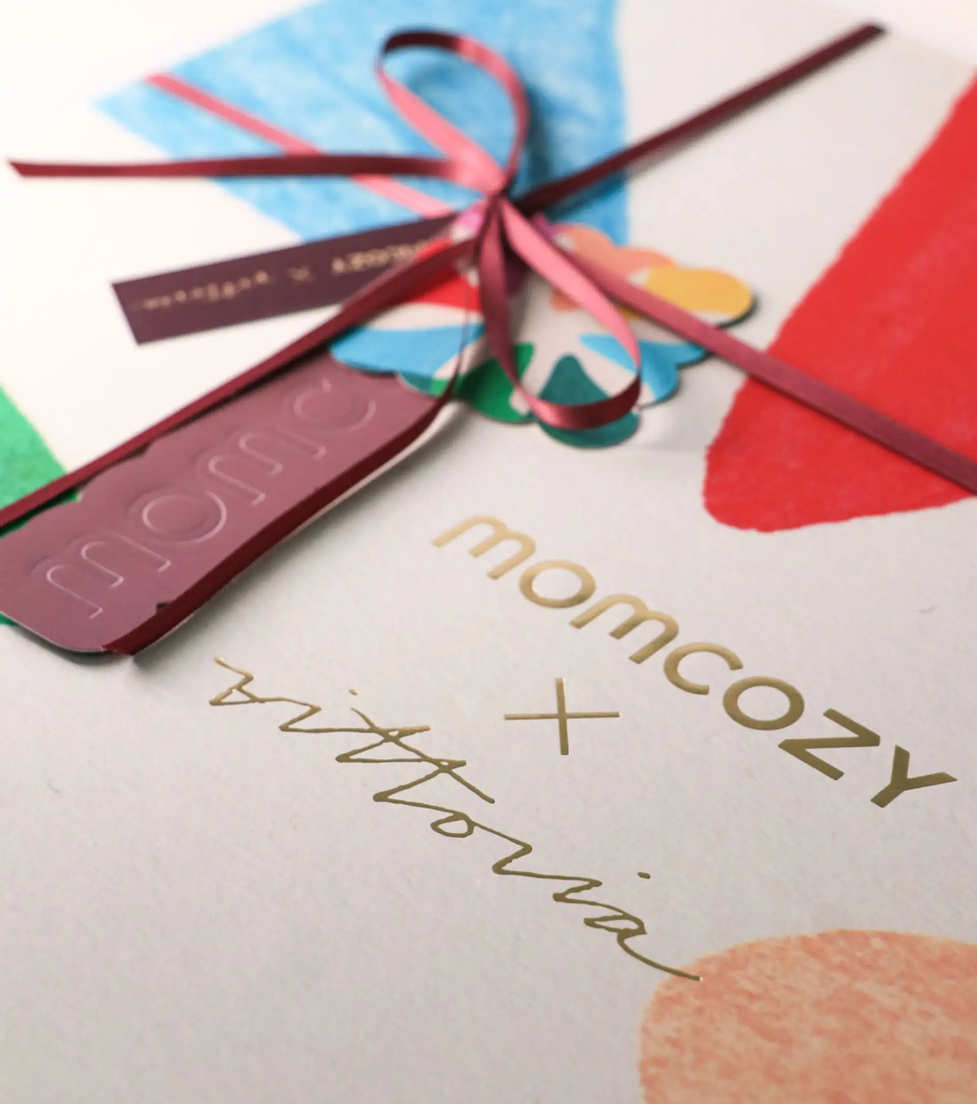 Momcozy - Ribbon and tag