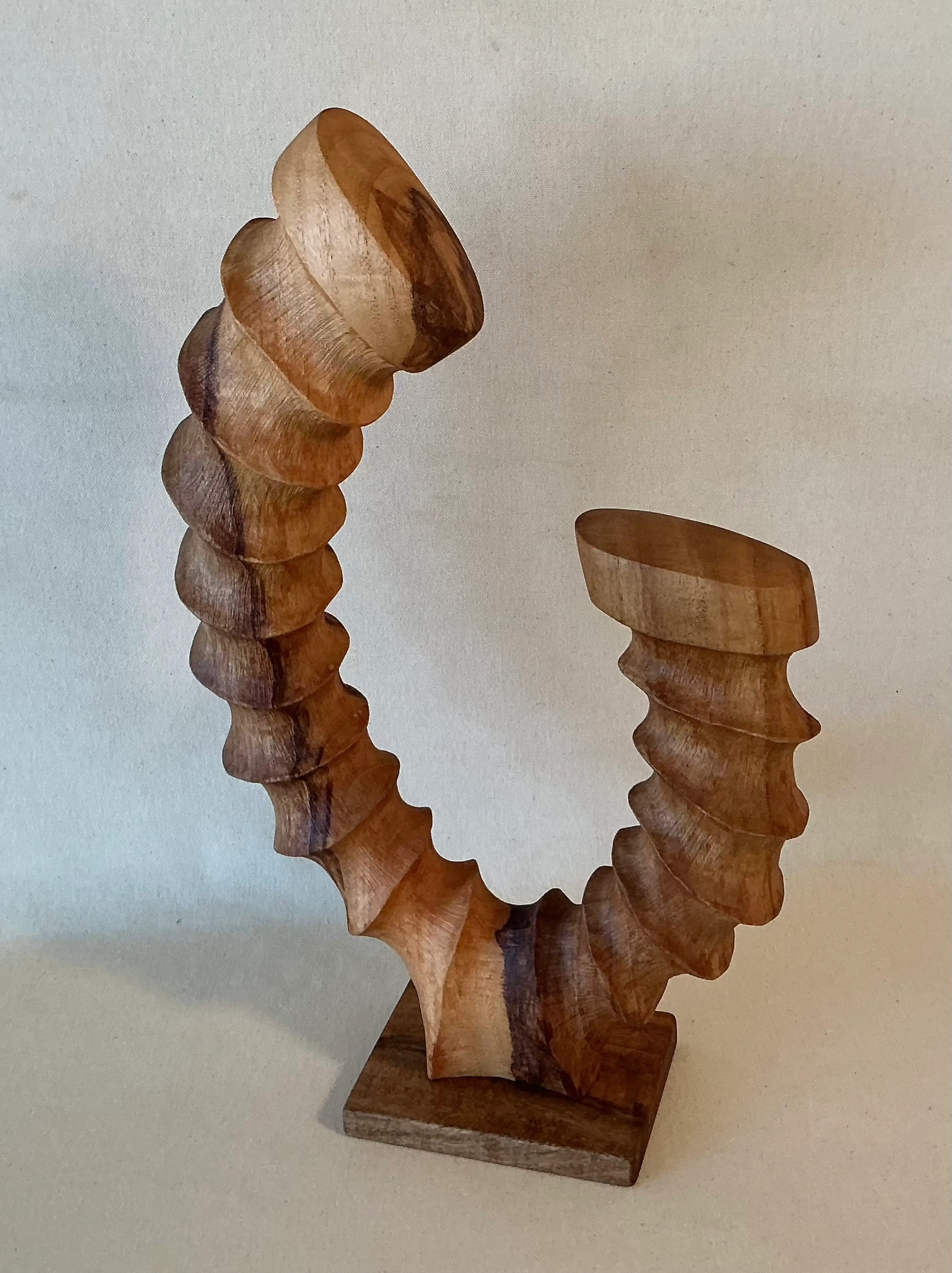 Image 4 of 6