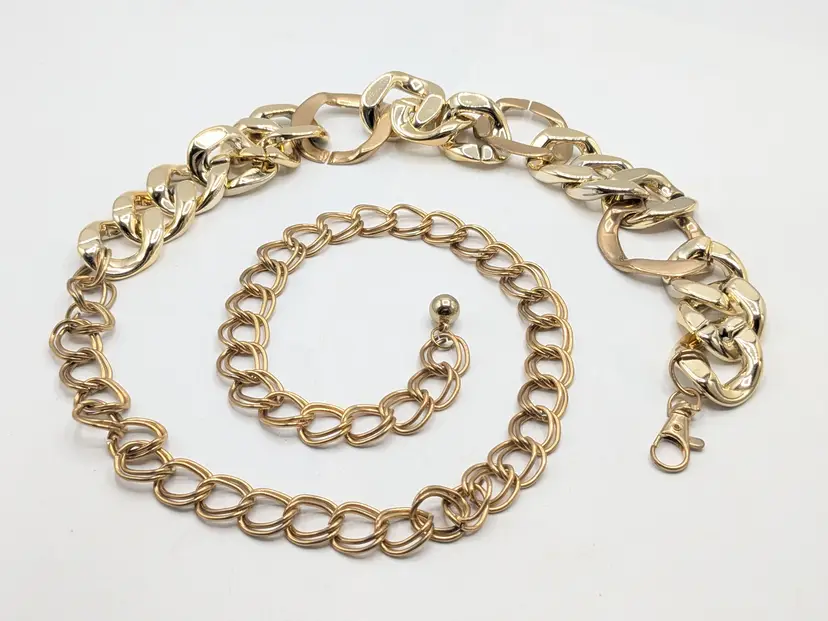 Chunky Gold Tone Chain Link Belt