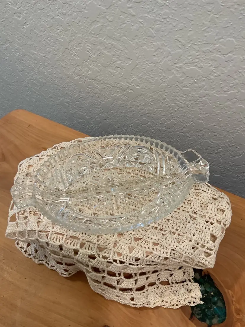 🎉Anchor Hocking Split Glass Tray