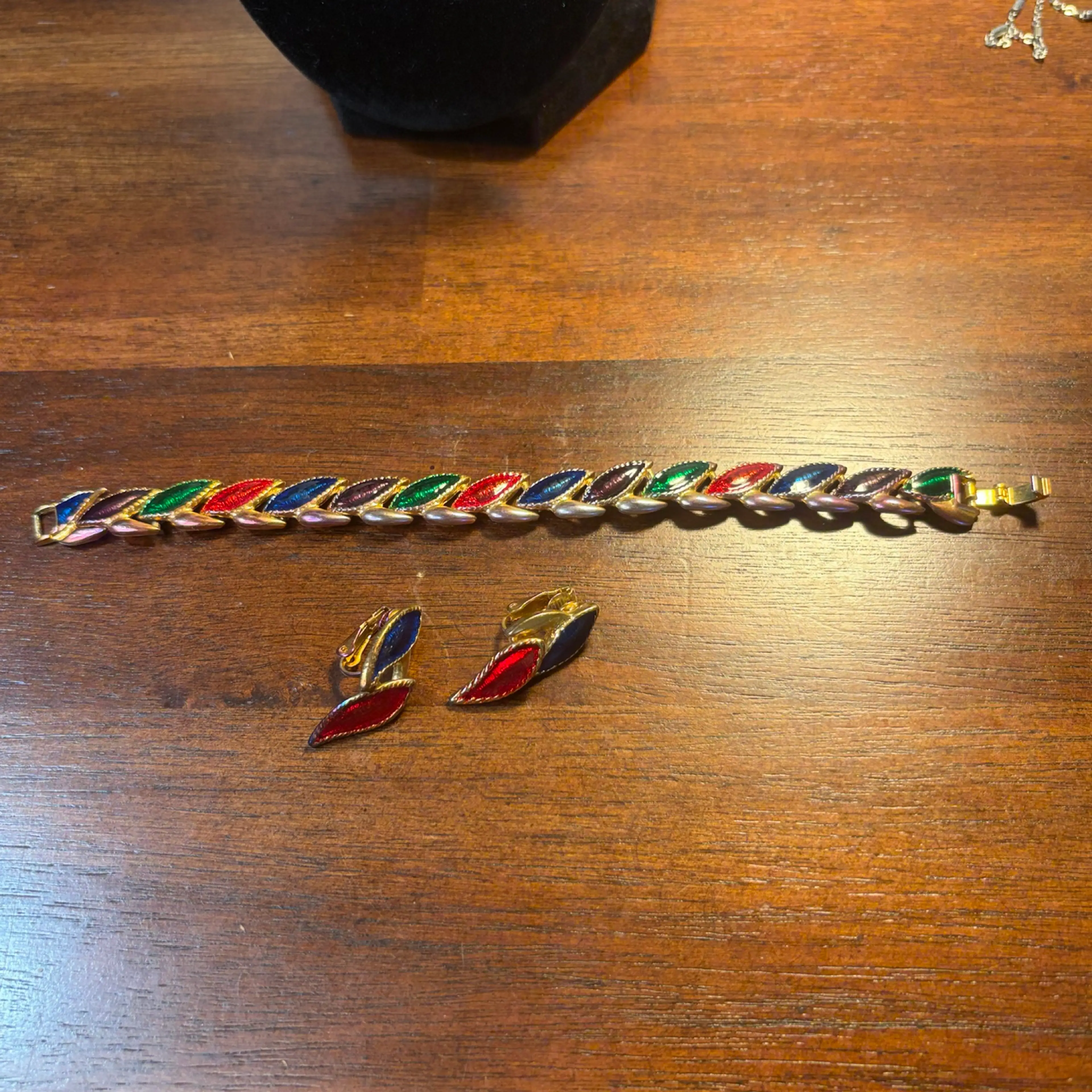 Image 1 of 2