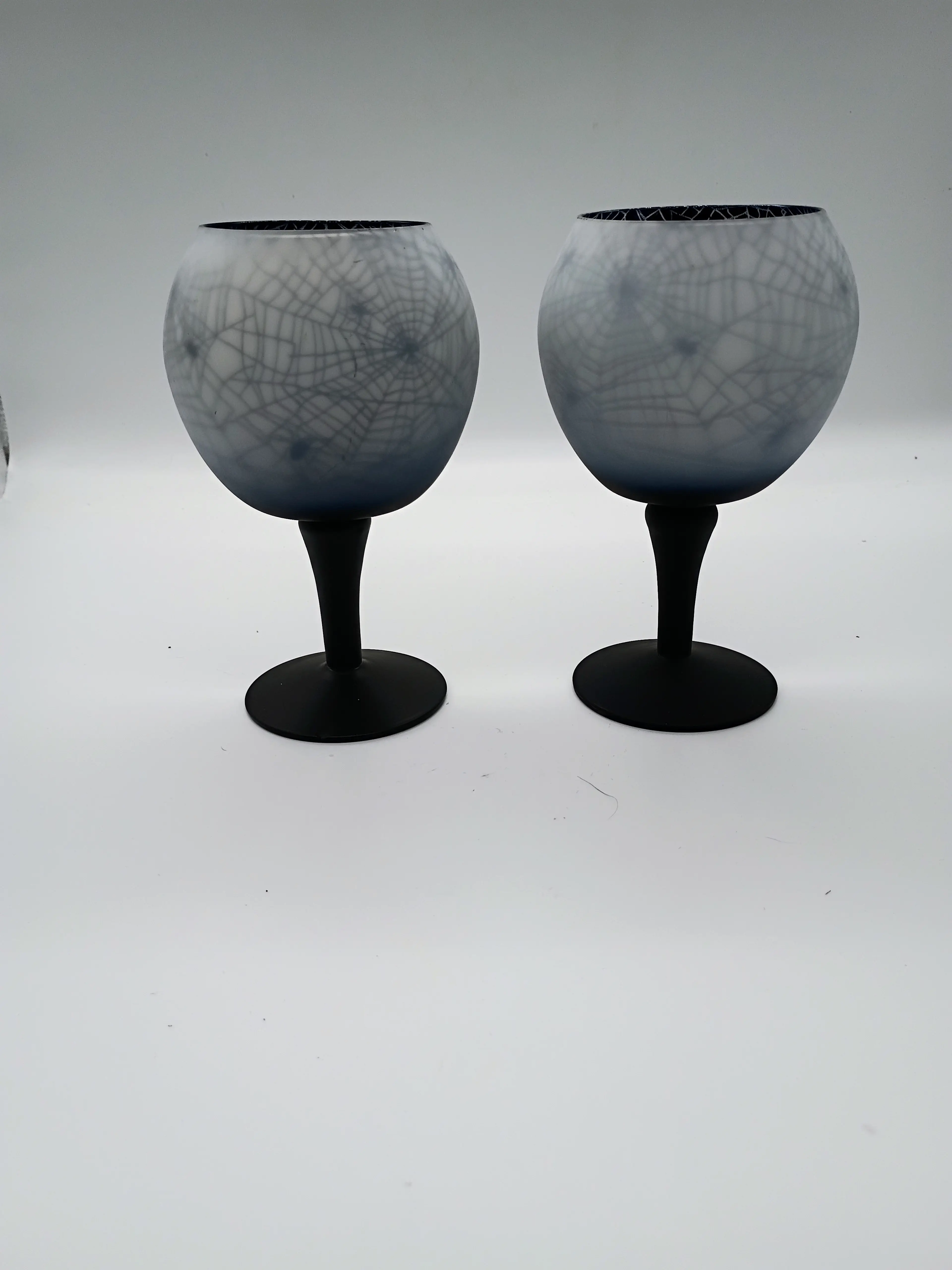 Image 2 of 6