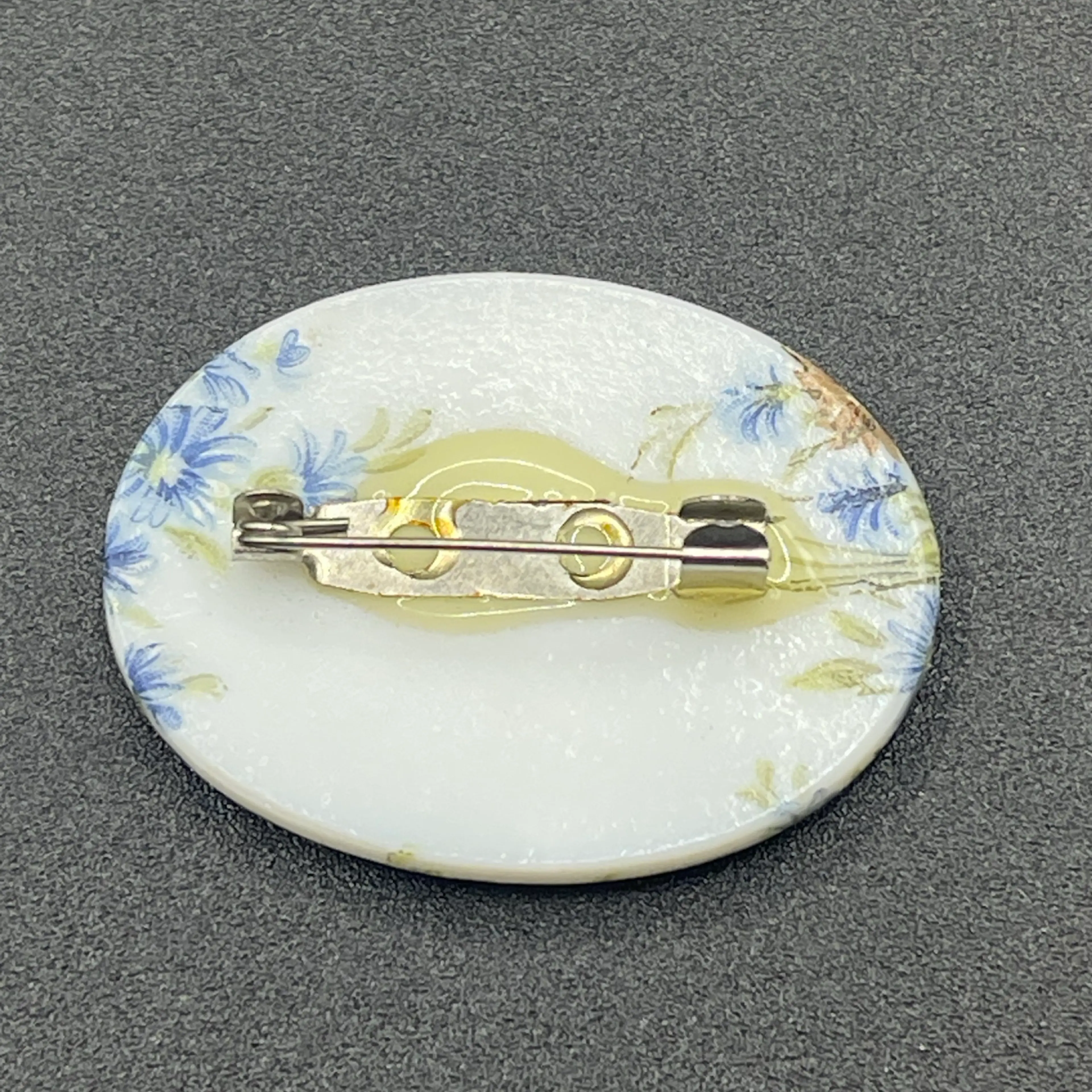 Image 2 of 2