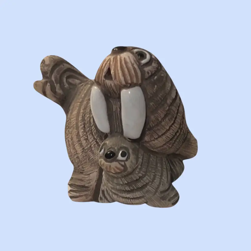 #129- Walrus Figurine With Pup Artesania Rinconada Handmade Clay Uraguay