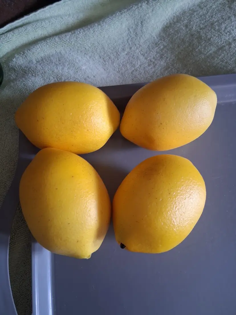 Vintage Lifelike Lemons, Set of 4