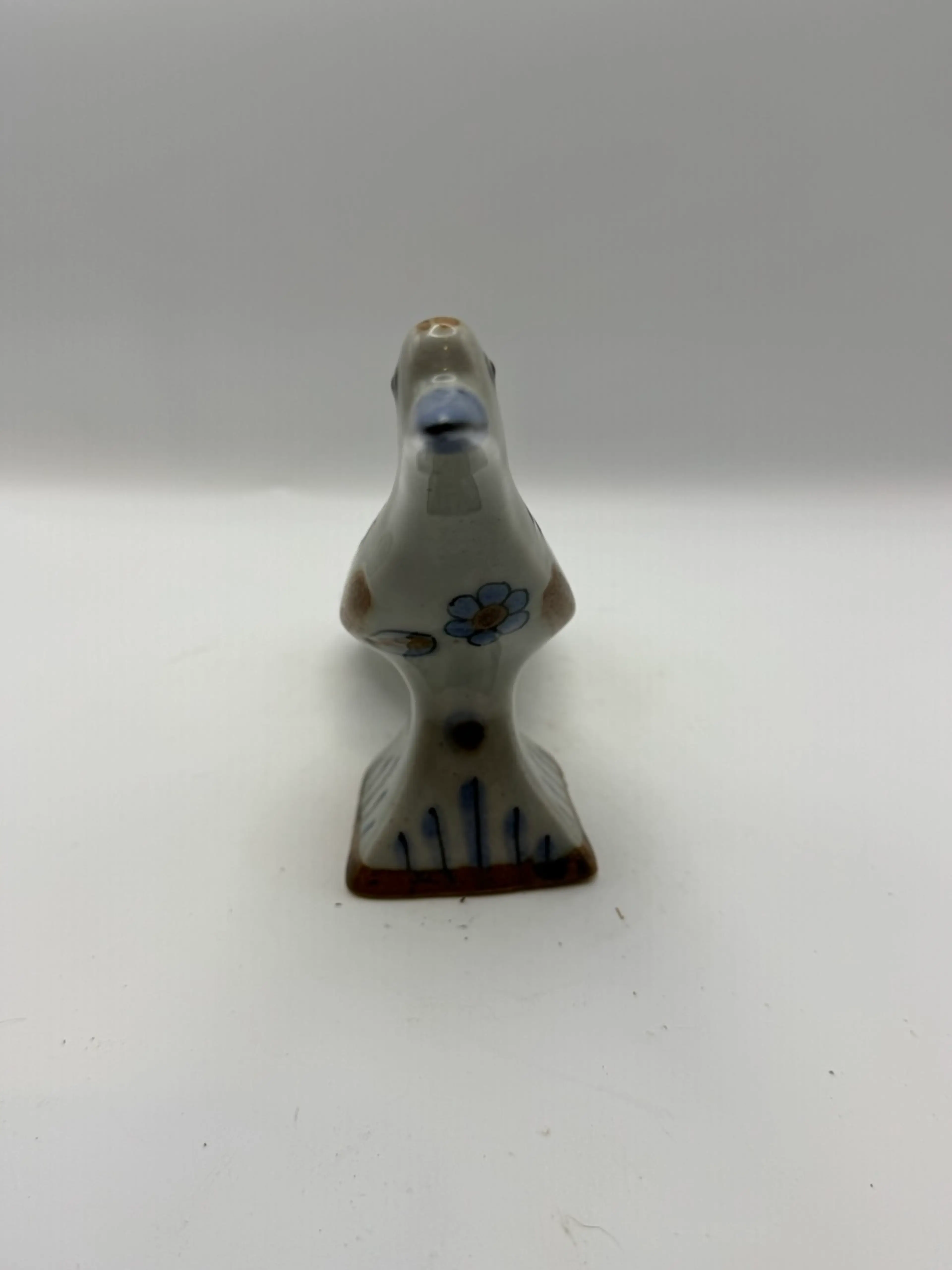 Image 2 of 8
