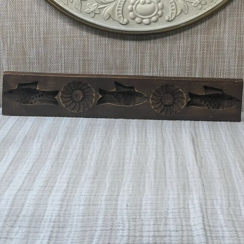 Vintage Hand Carved Wooden Fish And Flower Sugar / Candy / Cookie Mold 14" X 3.5" X .75"