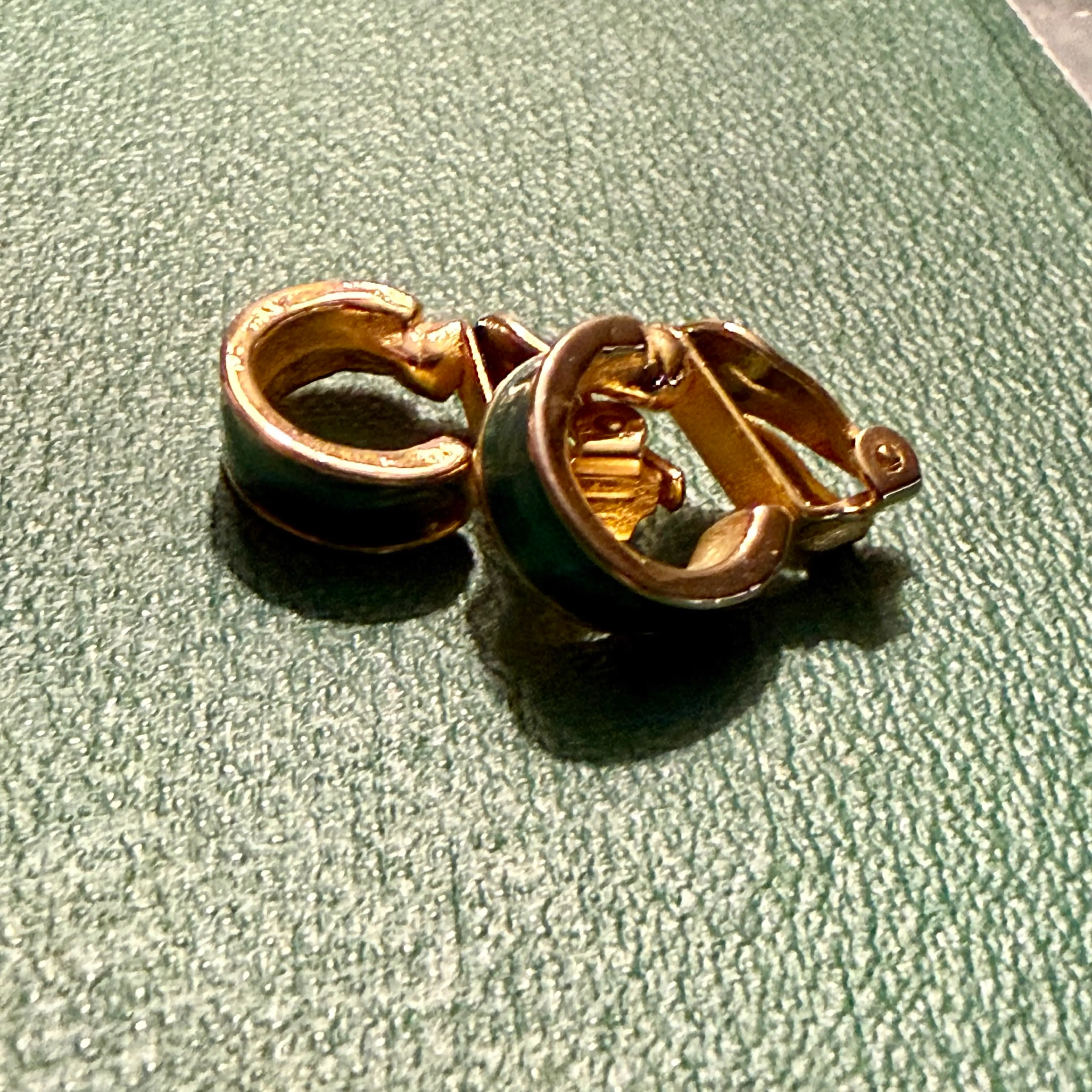 Image 3 of 5