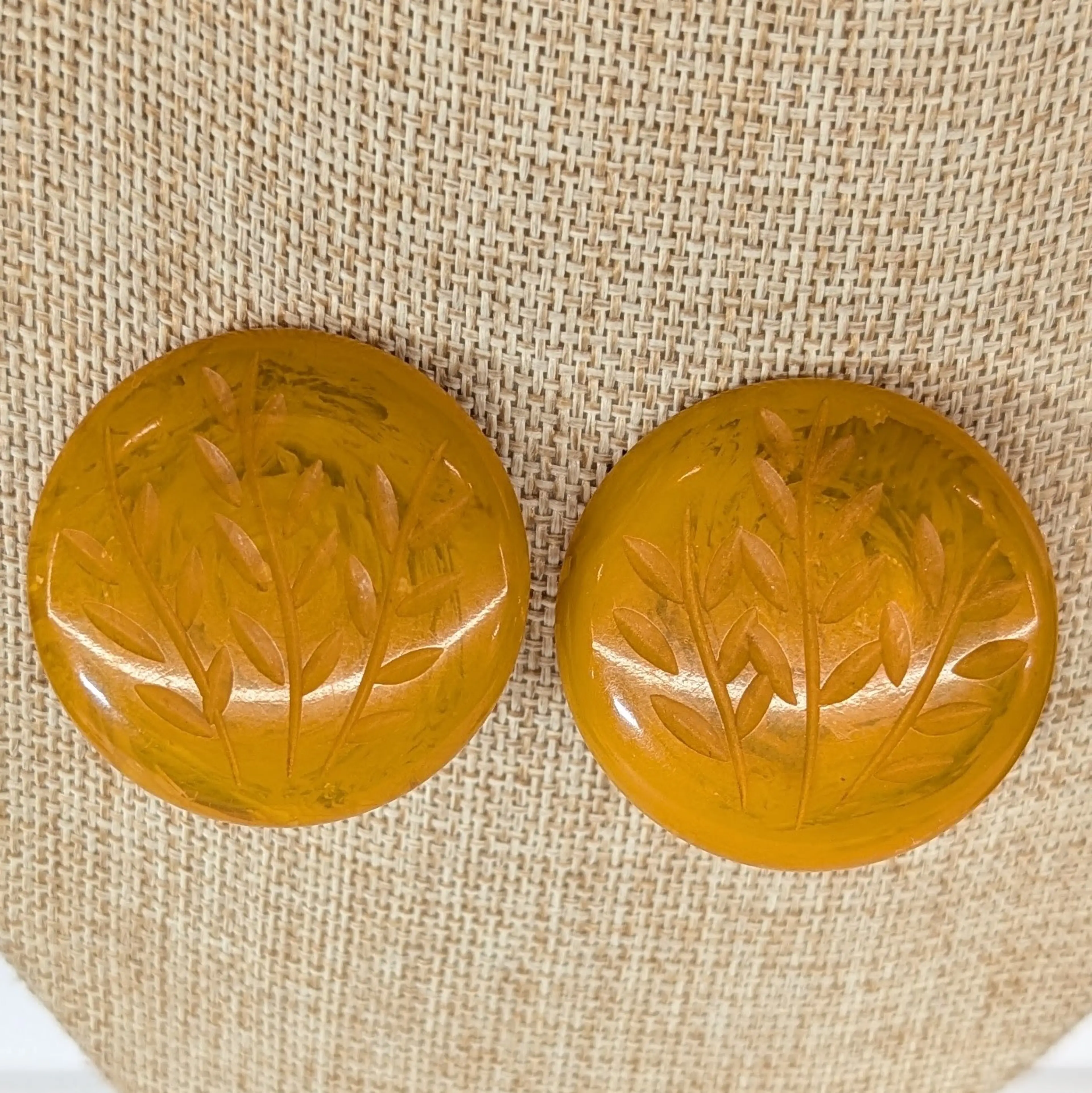 Image 2 of 12
