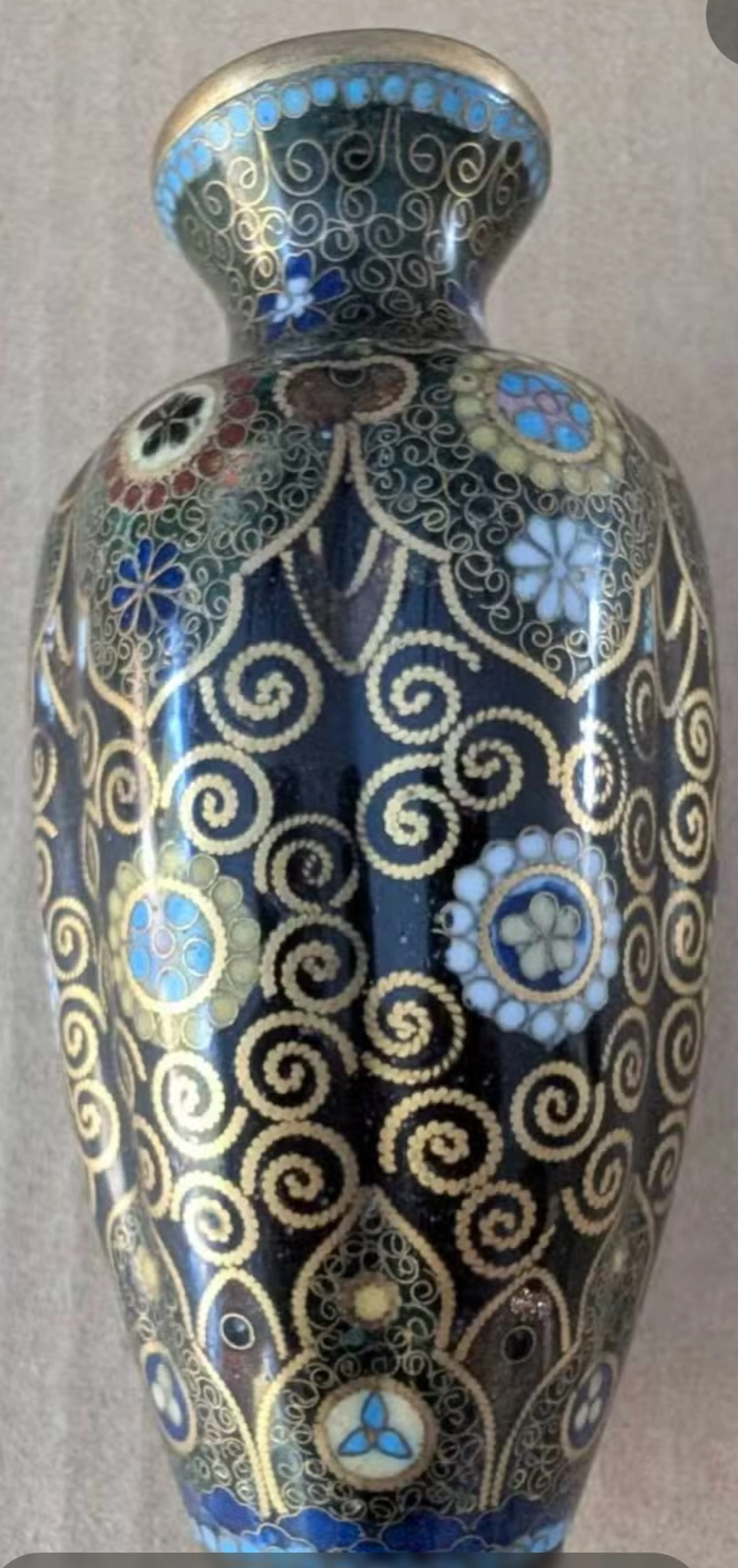 Image 3 of 6