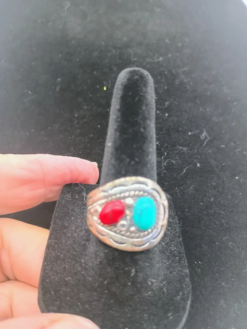 Silver plated American SW Style Ring with Turquoise chip and red coral bead Size 7.4 mm Band.
