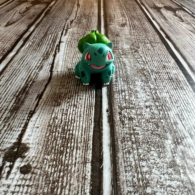 2004 TOMY Nintendo Pokémon Bulbasaur Mini Figure 1.5”