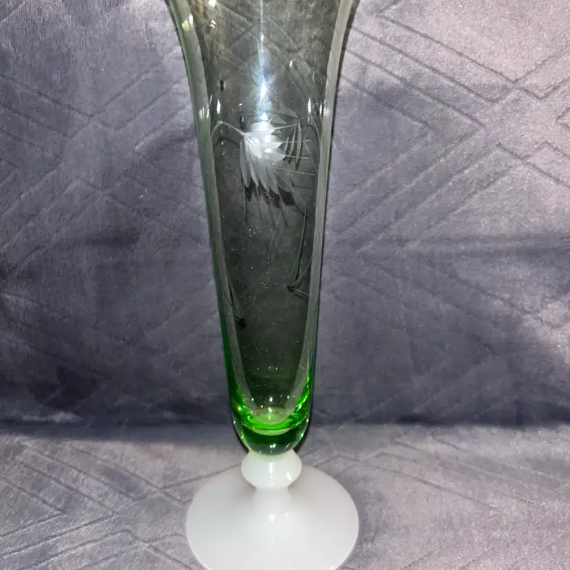 Vintage H C Fry Green & White Etched Glass Vase W/ Leaf Motif