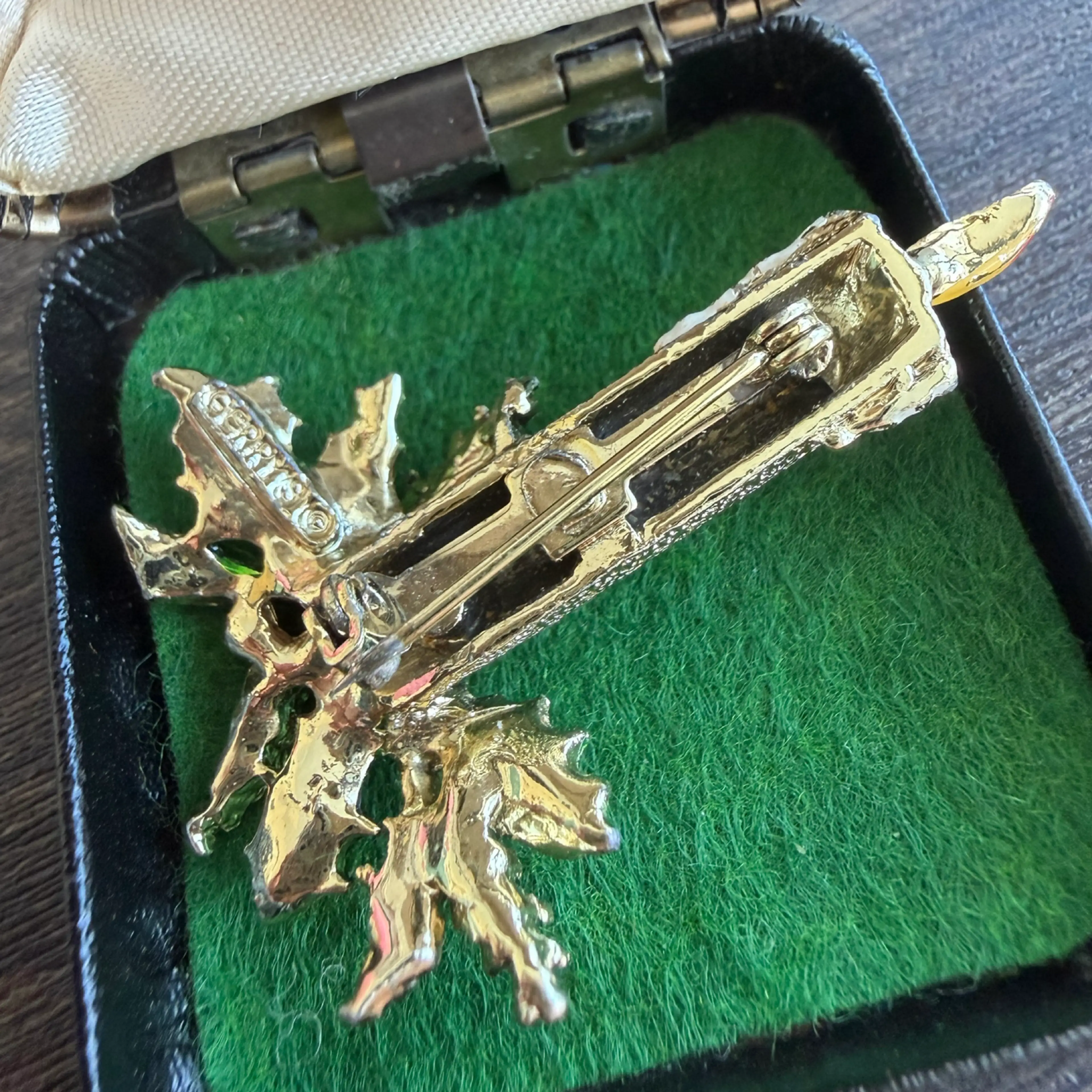 Image 4 of 6