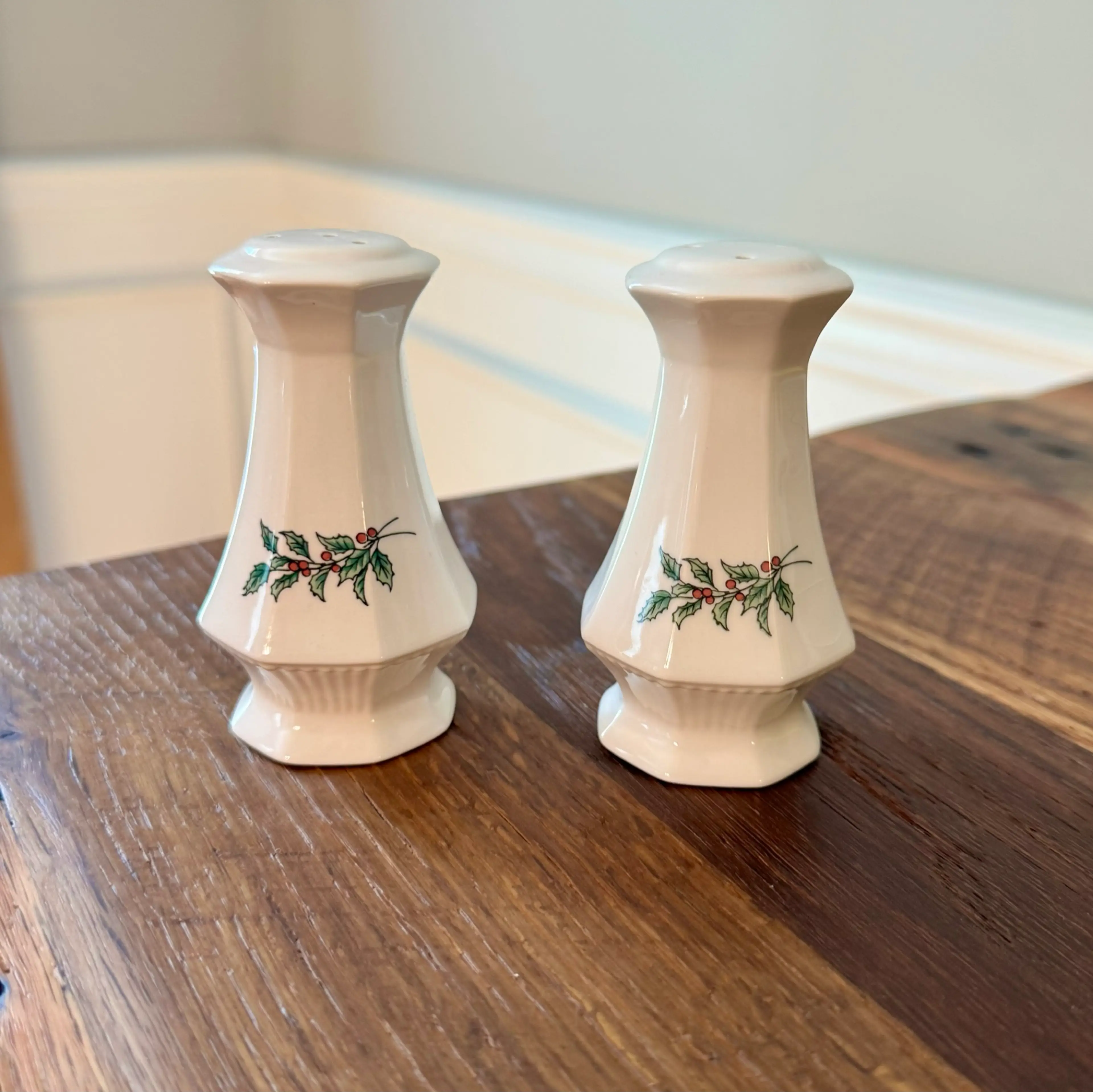 Image 1 of 5