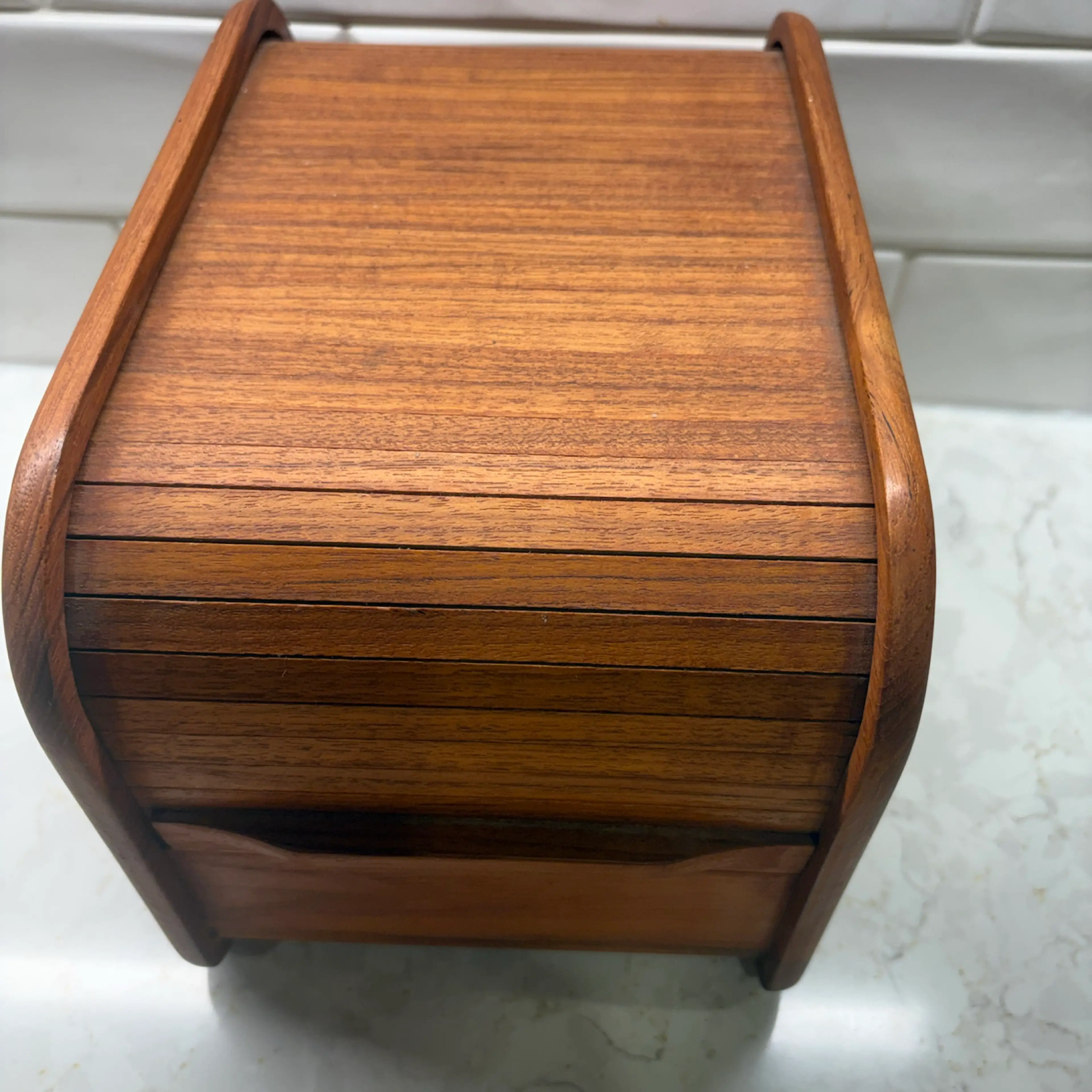 Image 2 of 11