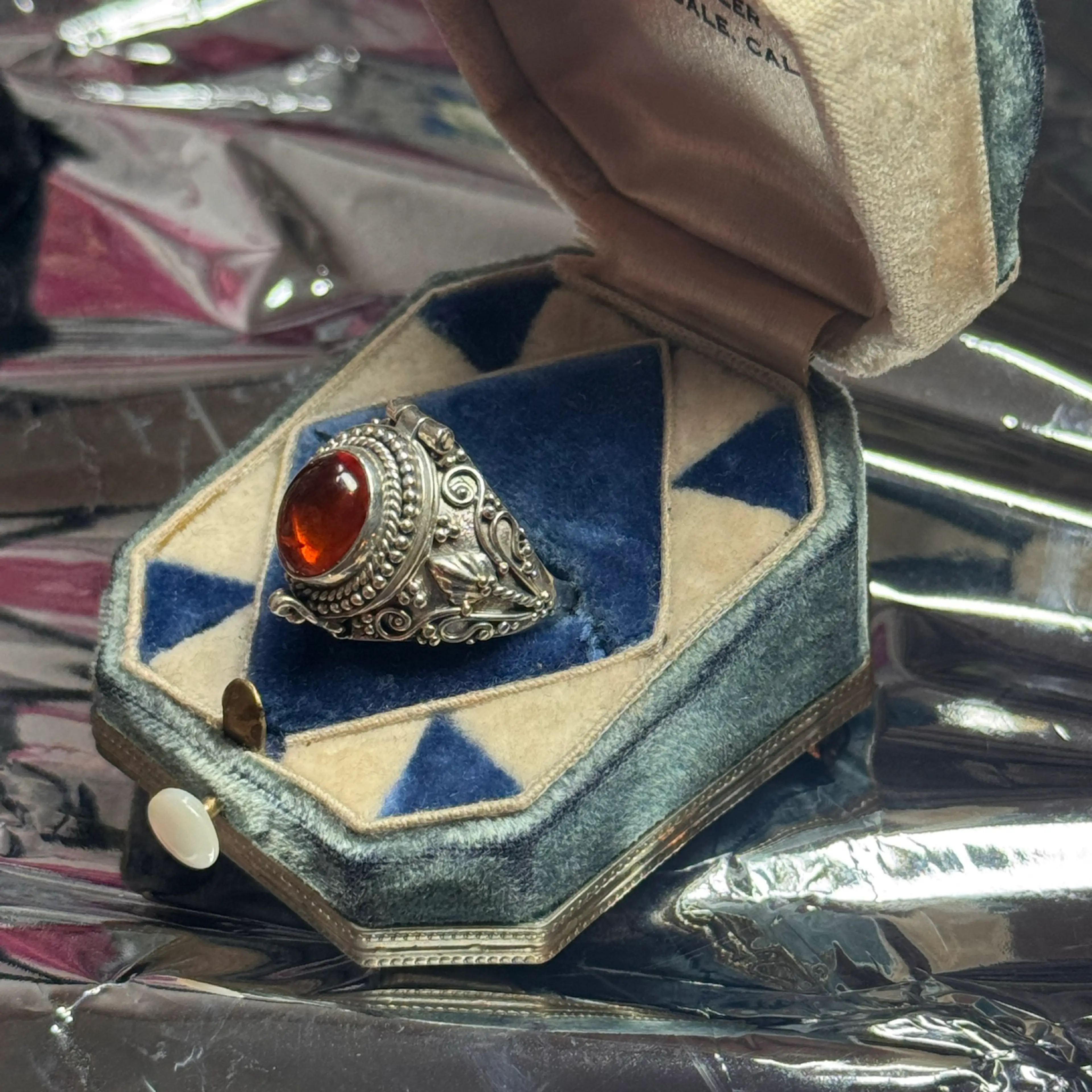 Image 3 of 4