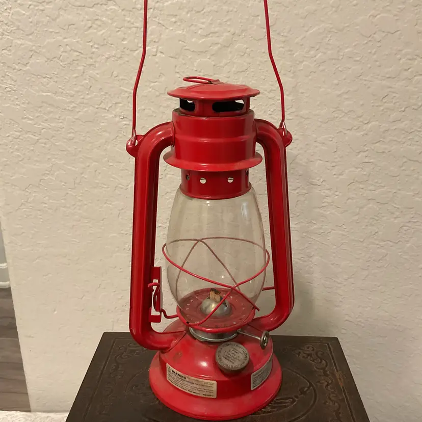 🍁Classic Red Hurricane Lantern