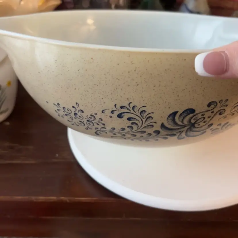#01 Pyrex Double Sided 2 Sizes Pour Mixing Bowl