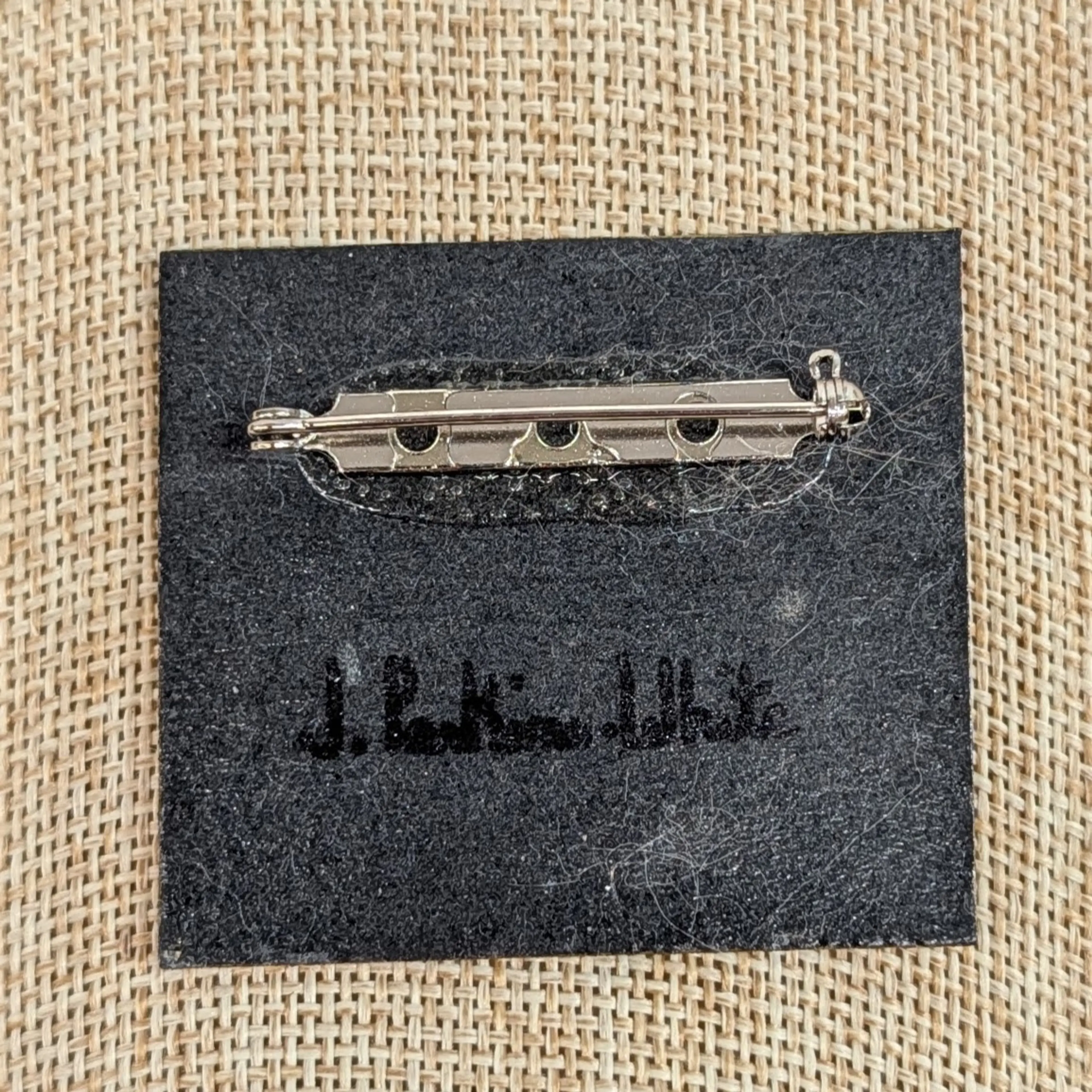 Image 4 of 6