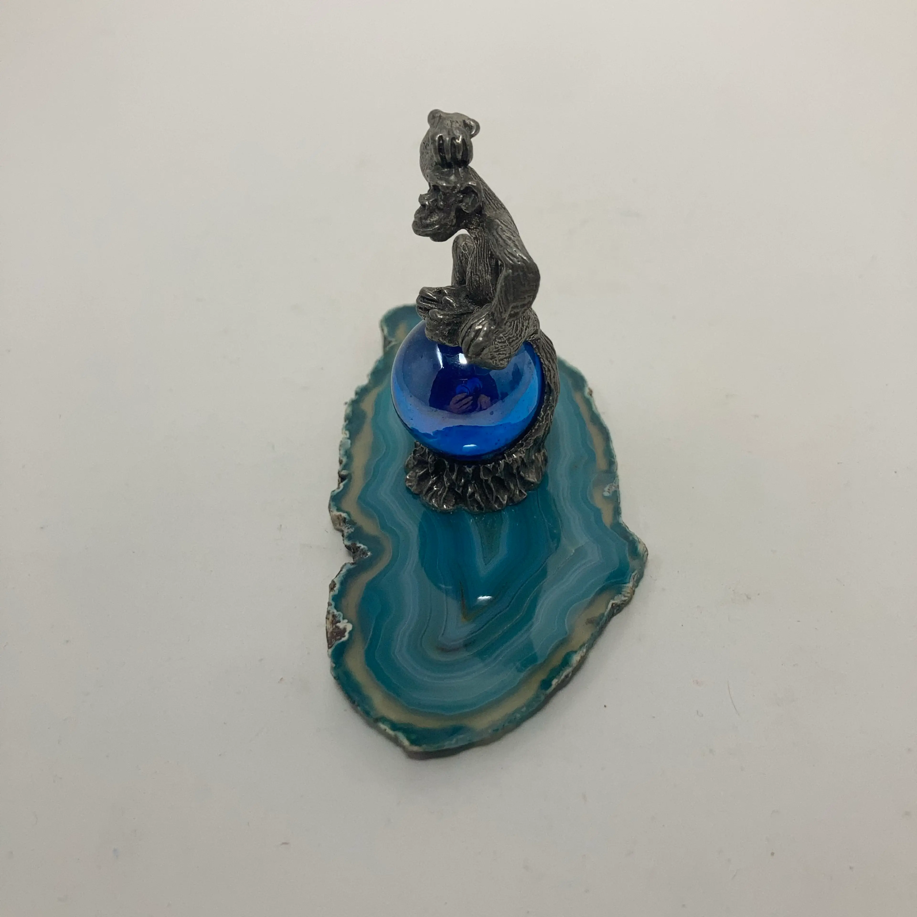 Image 2 of 8