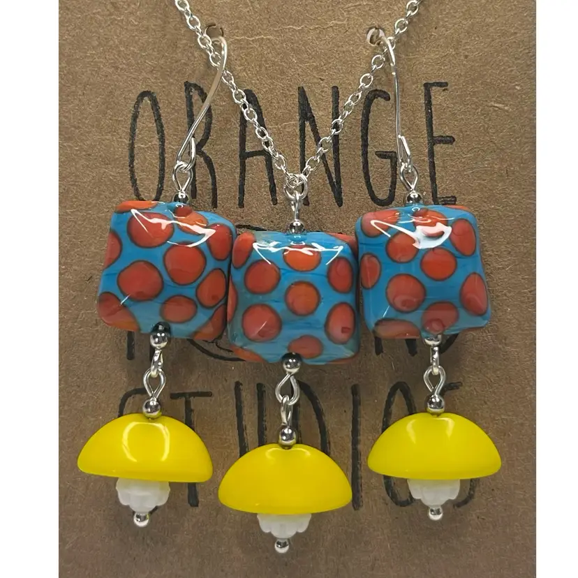 #12 Earring/Necklace Set - Handmade by Me -- Vintage Lampwork