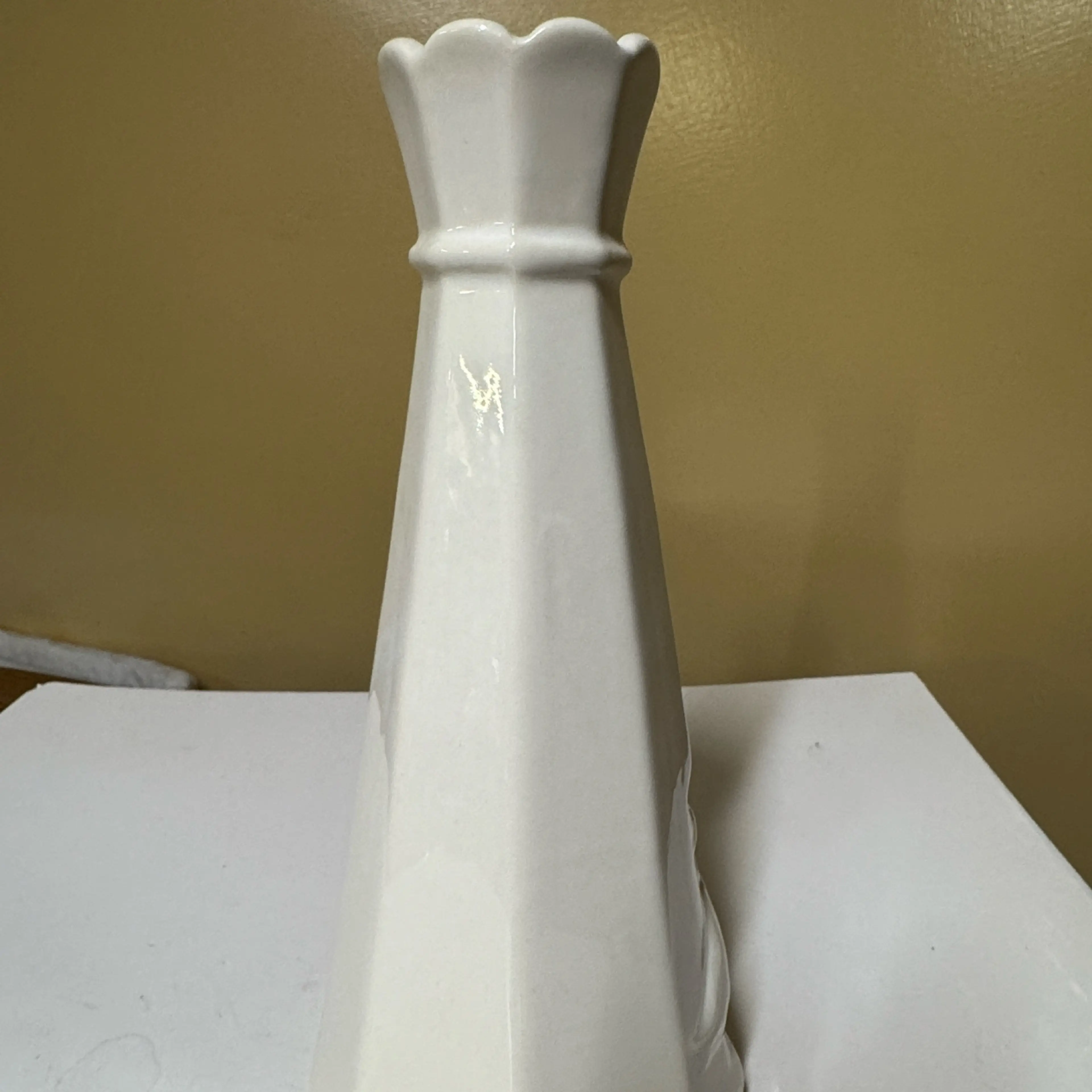 Image 2 of 8