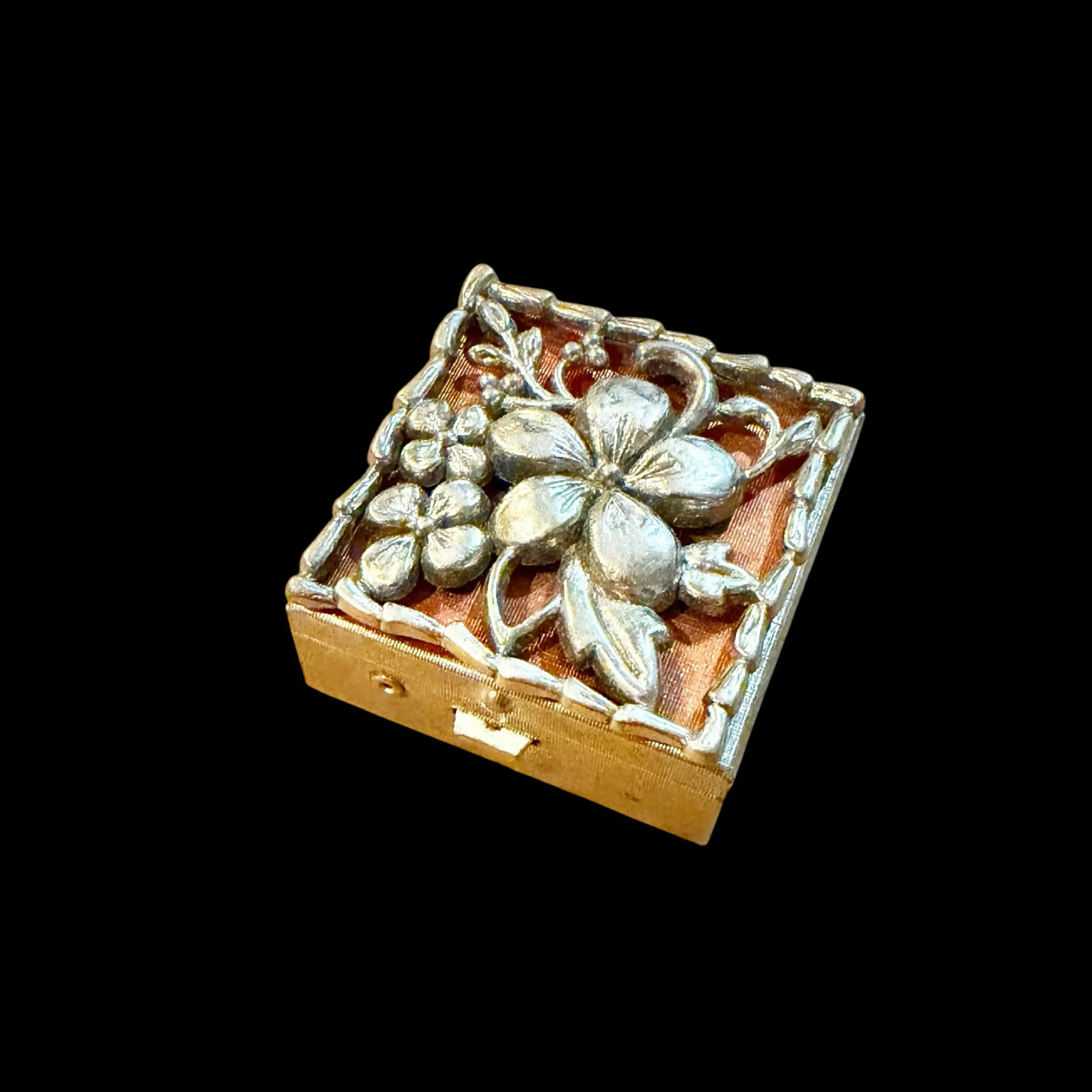 Image 2 of 8