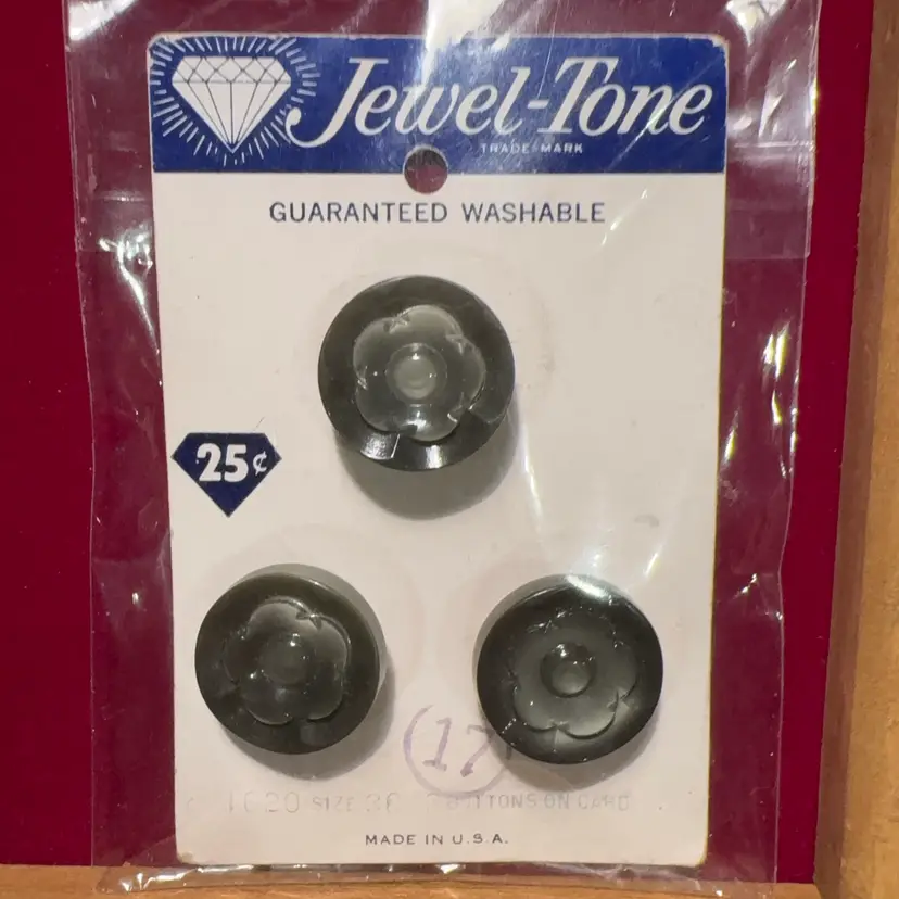 Gray Plastic Floral Button Card NOS
