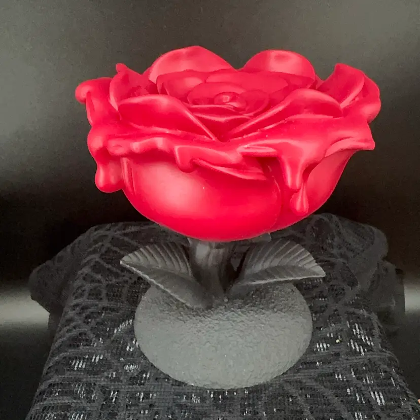 Bath & Body Works Dripping Red Rose Single Wick Candle Holder 2023