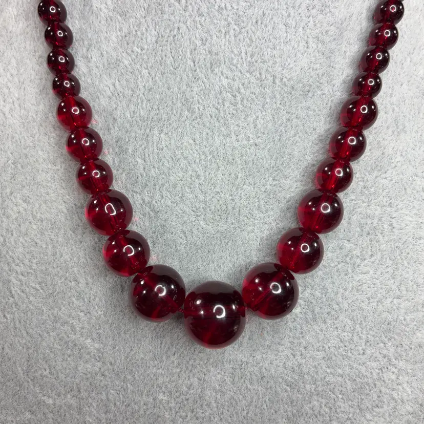 Gorgeous Garnet Or Glass Red Beads. 18”.  My Presidium Is Broken So Can Not Test. There Are No Bubbles In Beads.