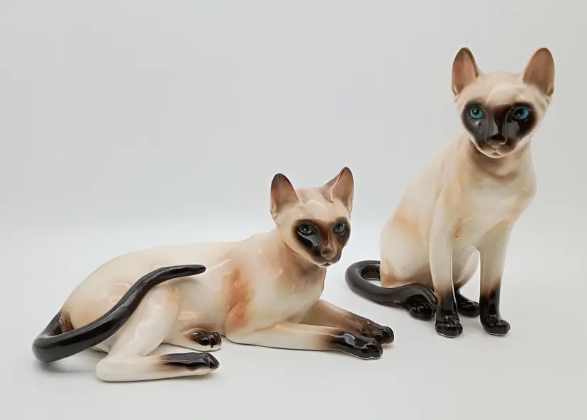 2 MCM Shafford Japan Siamese Cats ~ Chocolate Point Figurines ~ #101 102 ~ EXC
