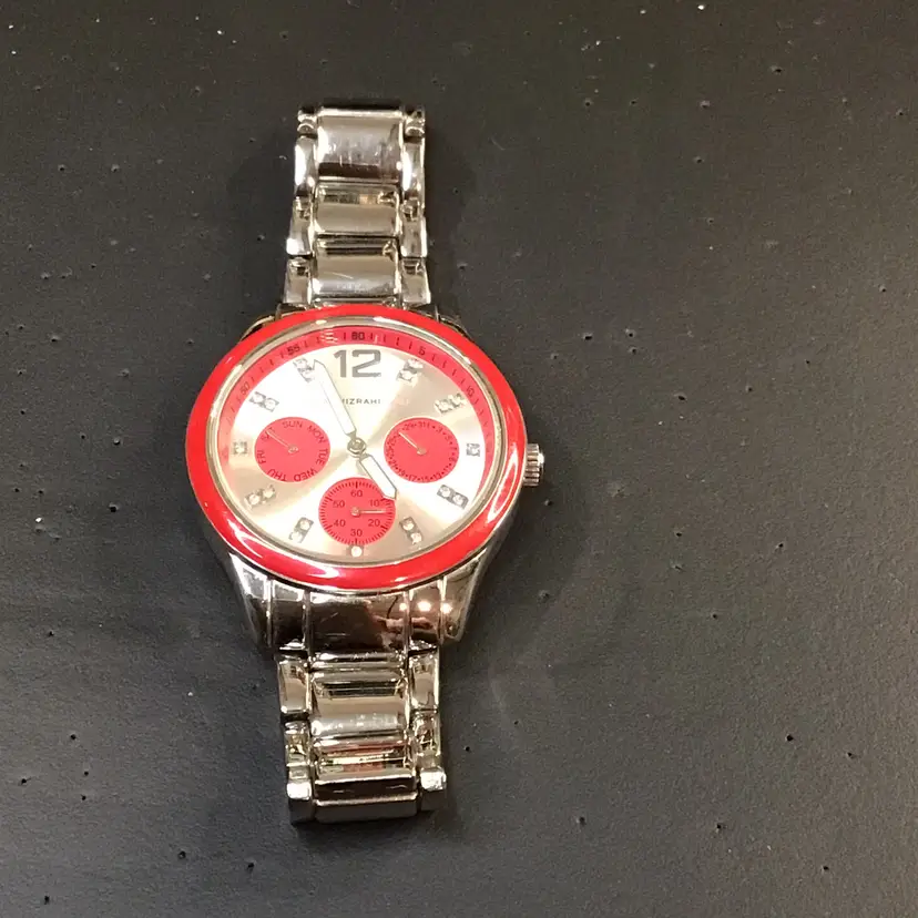 Isaac Mizrahi Vintage Silver Multi-Dial Watch: Bold Red Bezel, Running Fit
