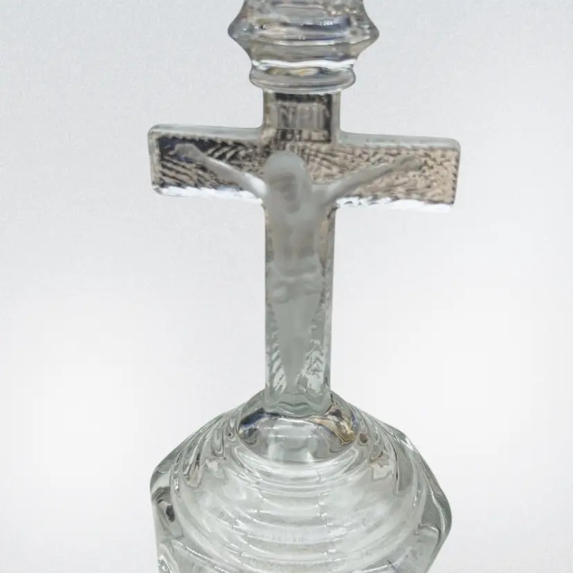 #01 Vintage 7” Clear Glass Crucifix Candlestick Jesus Cross Religious Decor