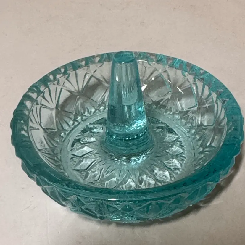 FENTON ART GLASS RING HOLDER Blue DIAMOND PATTERN